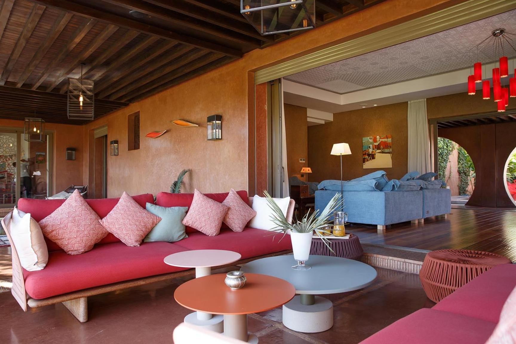 lounge