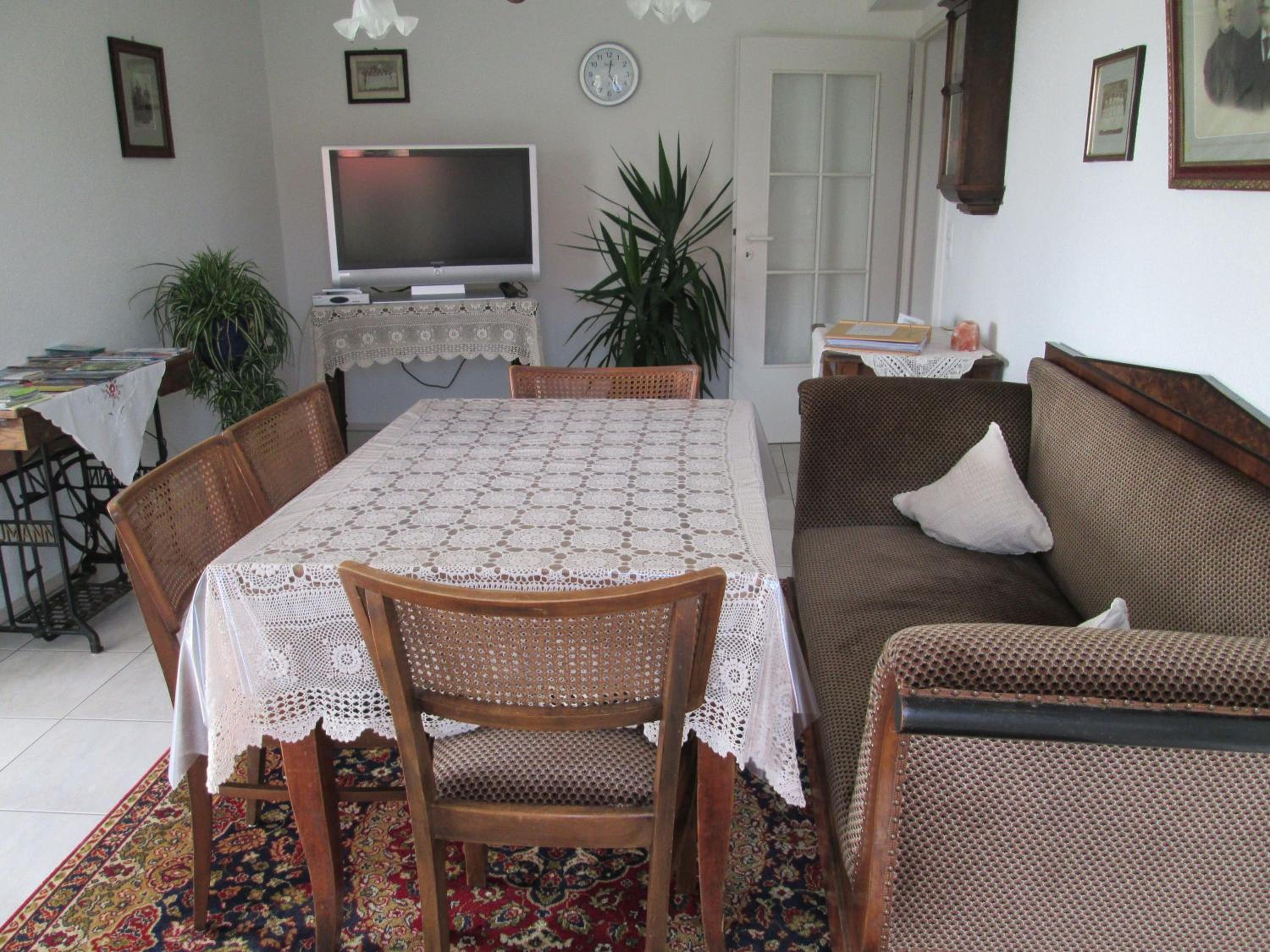 Ferienwohnung-STREUTALBLICK