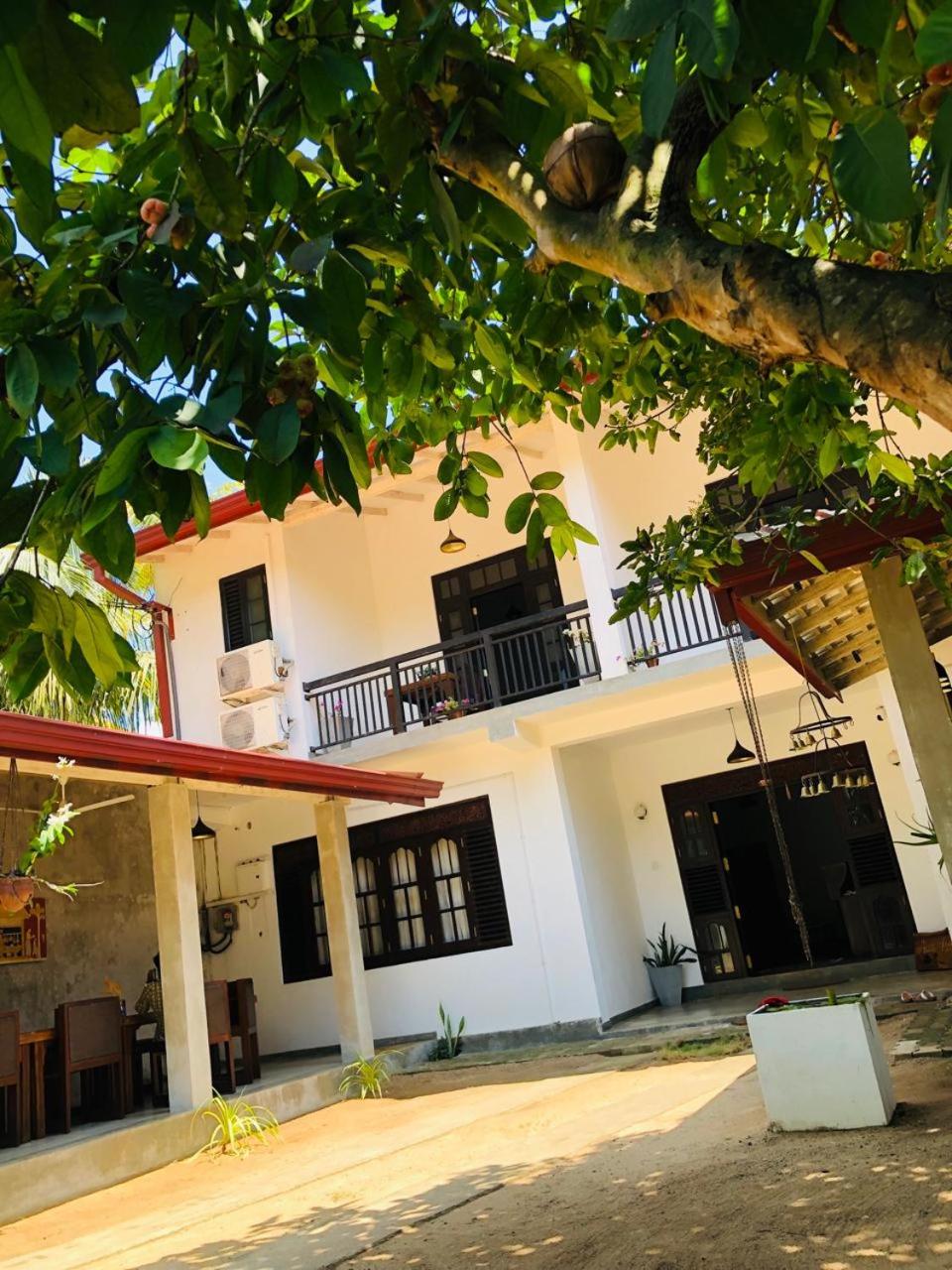 Nade Villas Ahungalla
