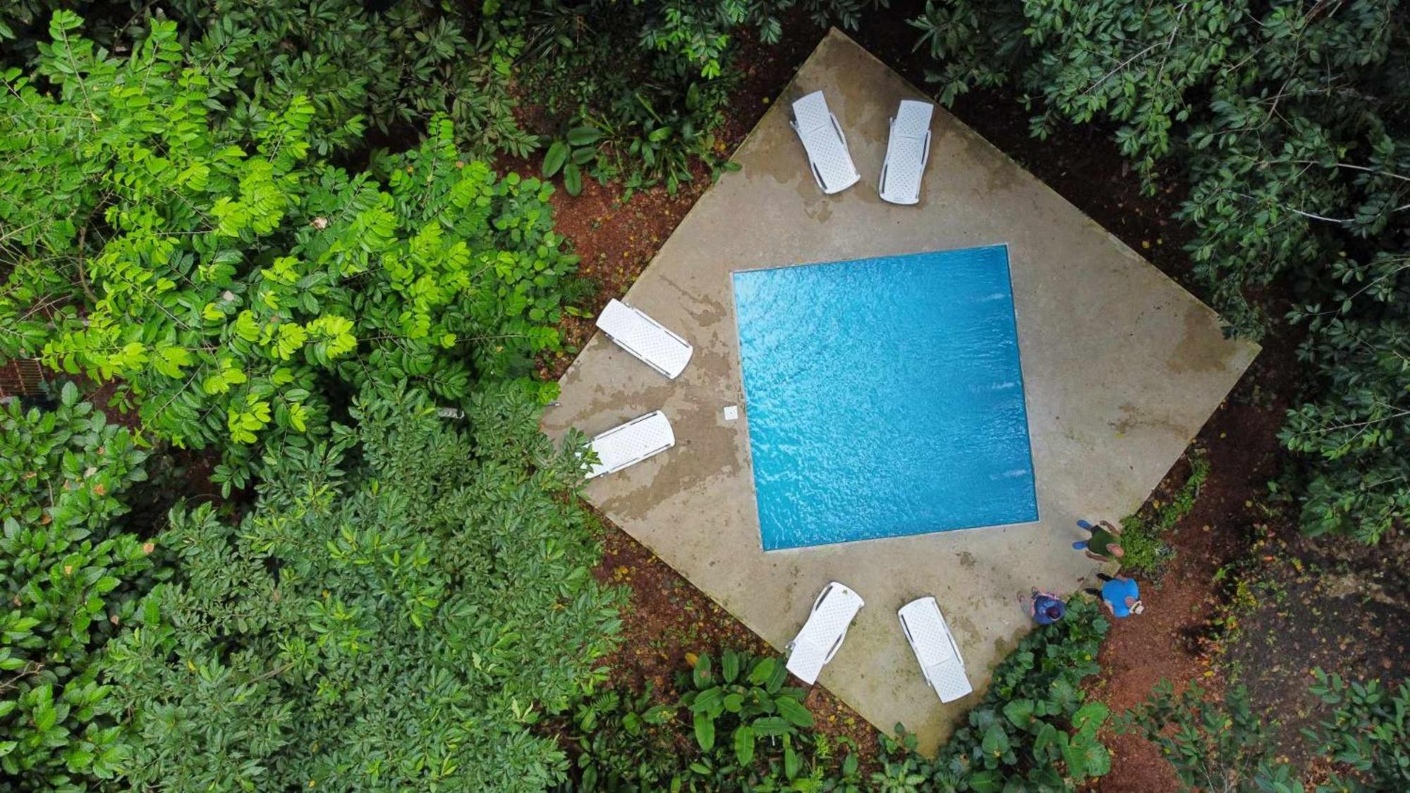 Peaceful Jungle Villa Cooper - Pool & Parking for 2 persons