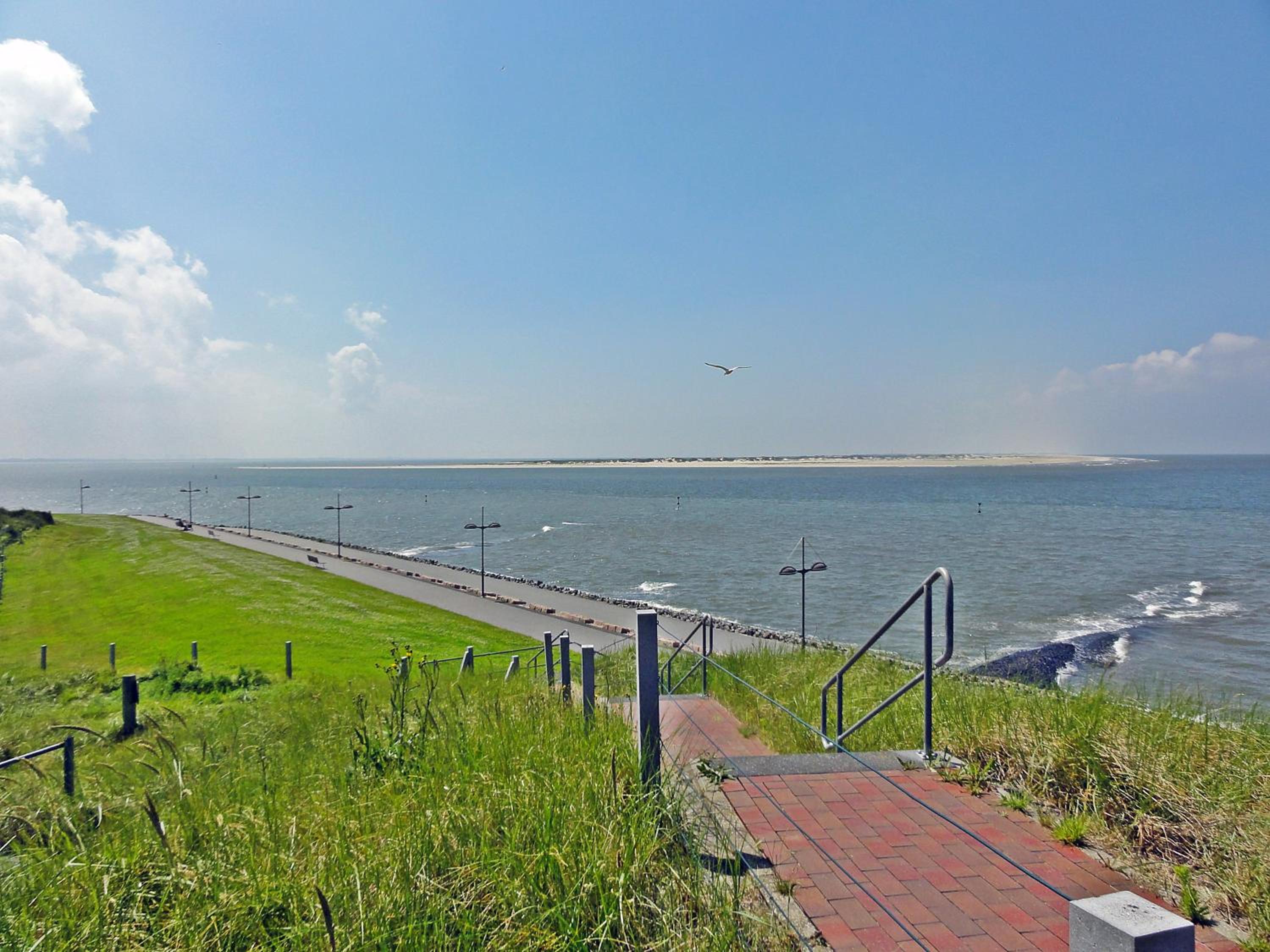 Studio mit Meerblick auf die Robbenbänke von Norderney, geschützter Südwestbalkon