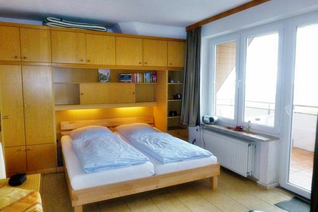 Studio mit Meerblick auf die Robbenbänke von Norderney, geschützter Südwestbalkon