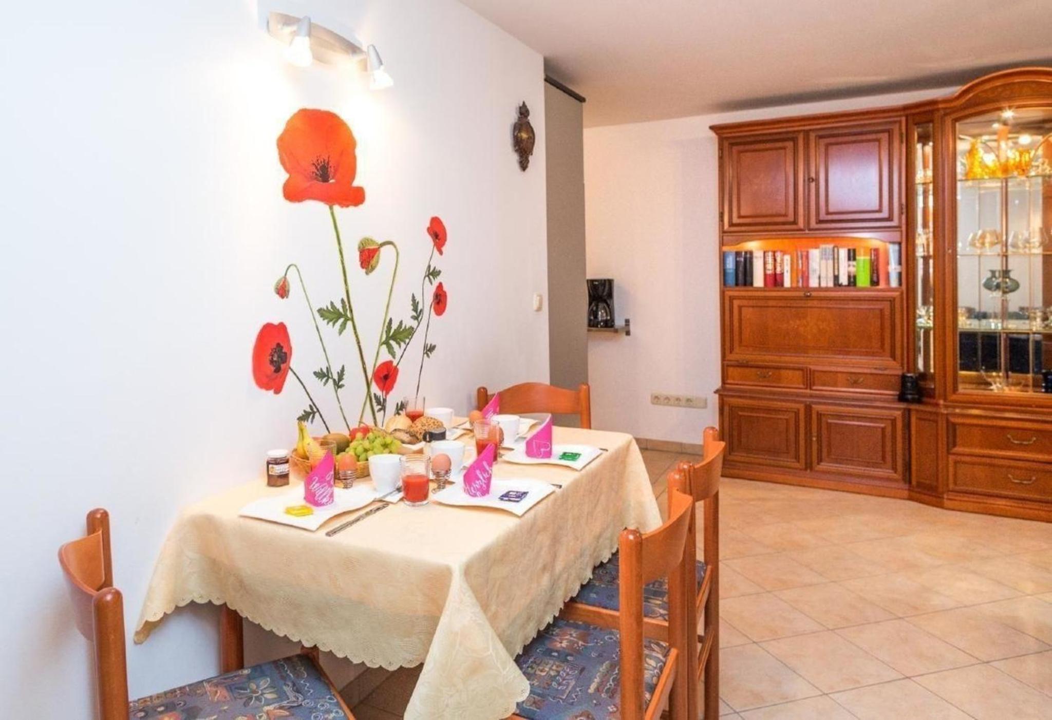 Souterrain-Wohnung am Ufer der Müritz mit eigener Terrasse - b51713