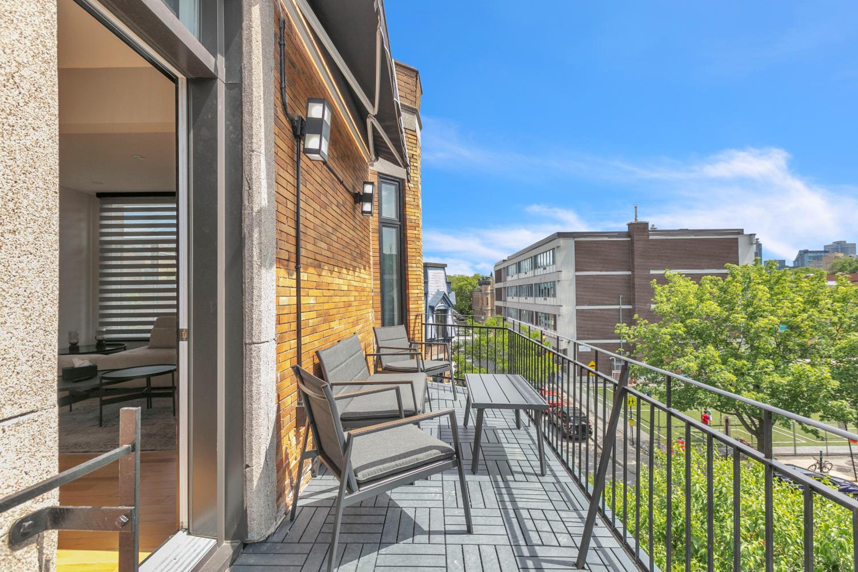 Eat, Explore & Enjoy Downtown Montreal at this Sleek City Escape located in Plateau Mont-Royal - Apt 4