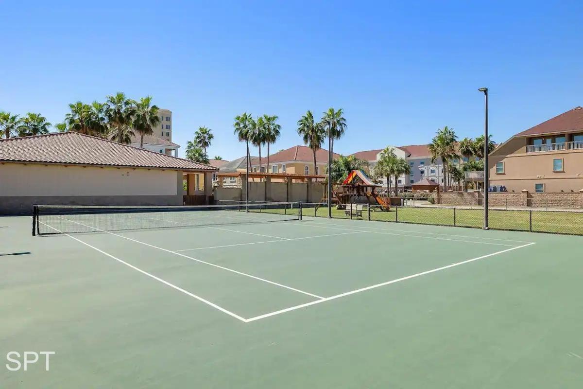 Big Private Luxury Home in Beach Gated Community