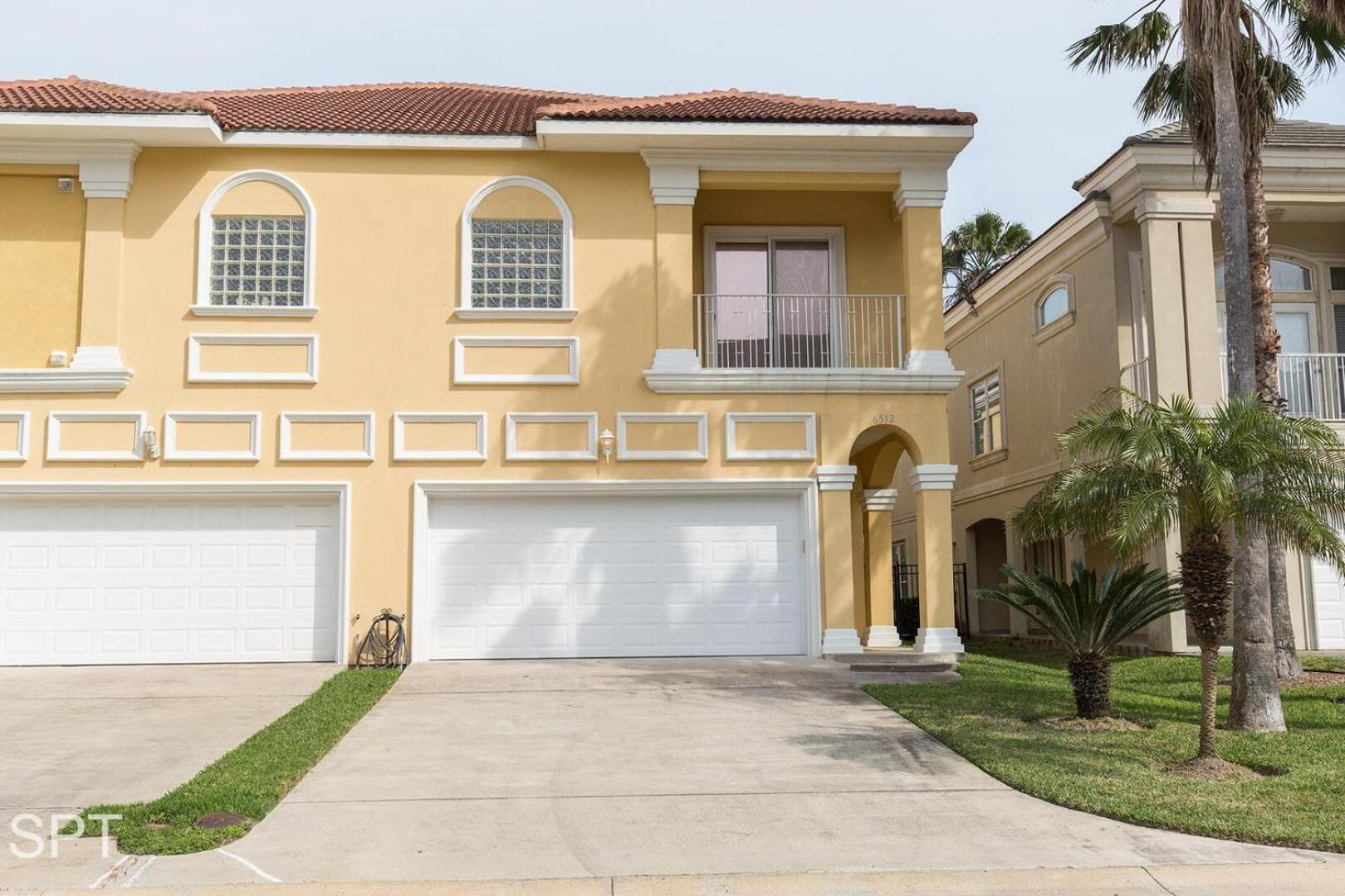 Big Private Luxury Home in Beach Gated Community