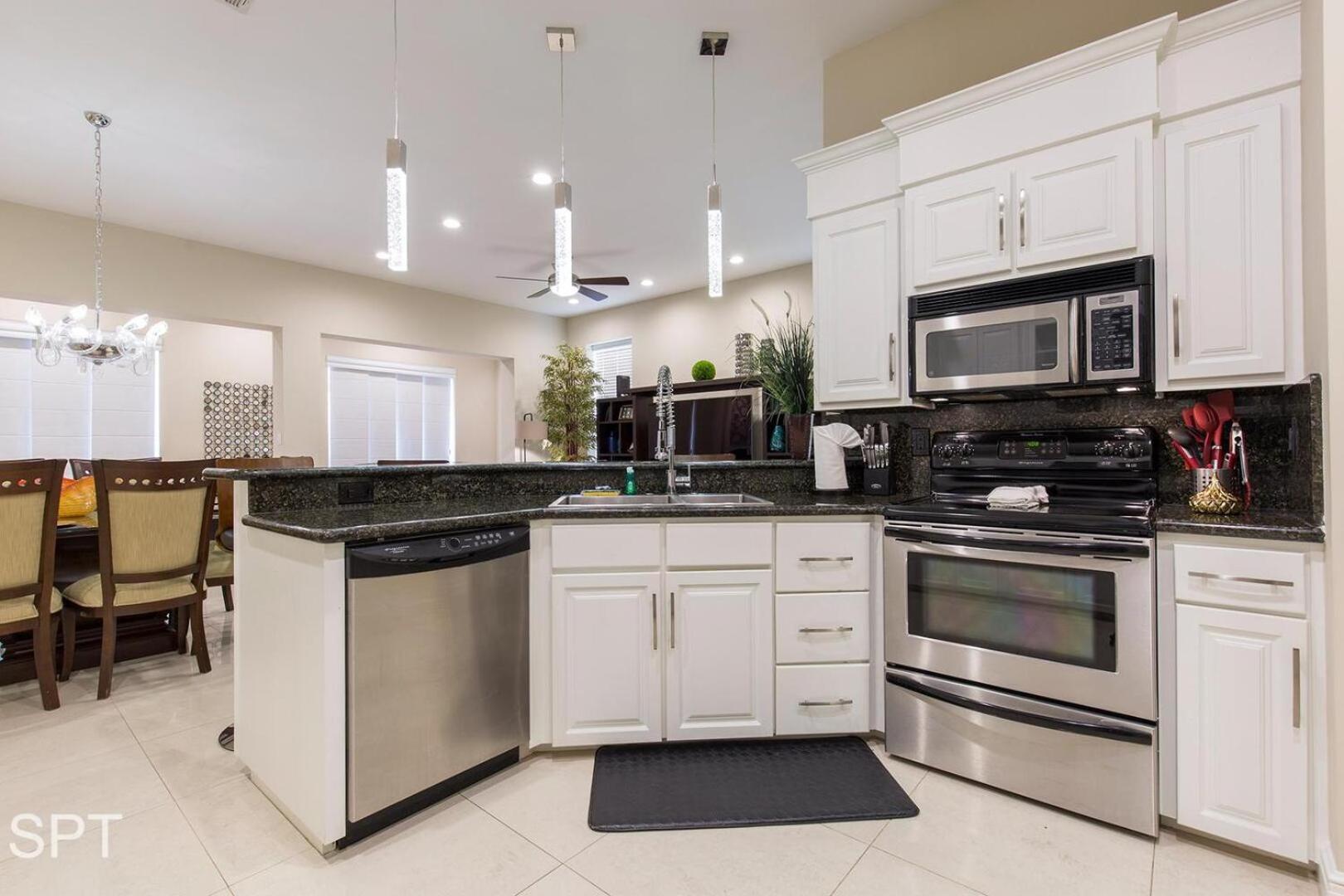 Big Private Luxury Home in Beach Gated Community