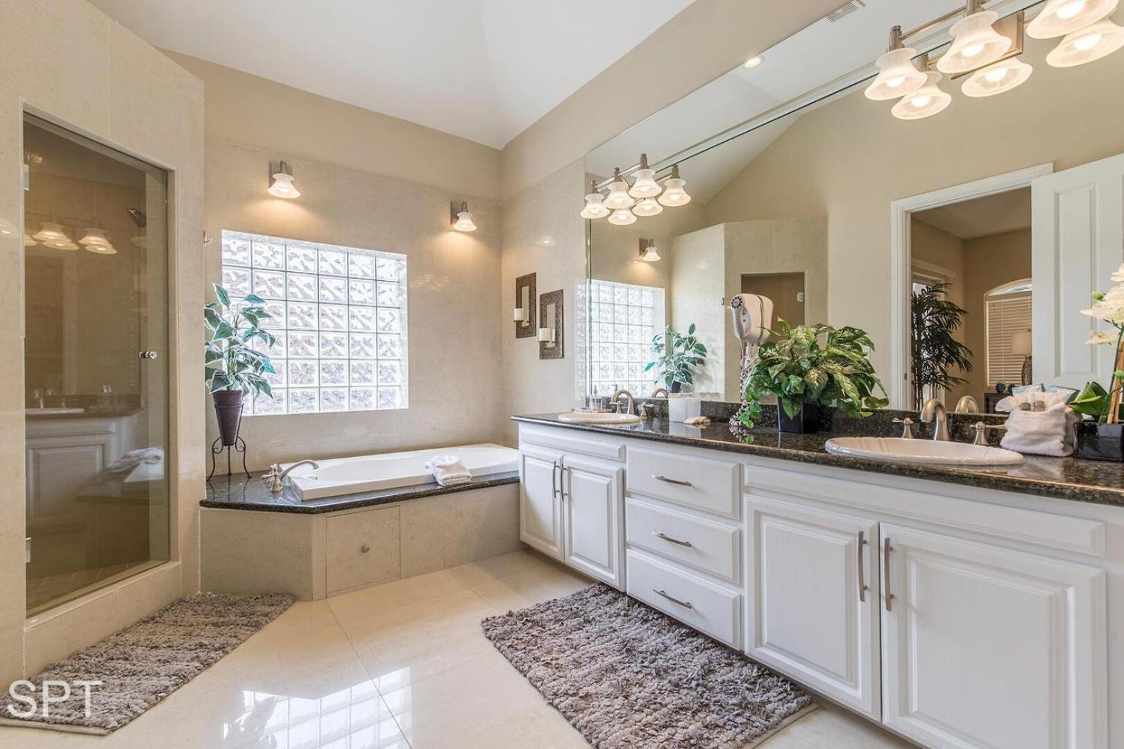 Big Private Luxury Home in Beach Gated Community