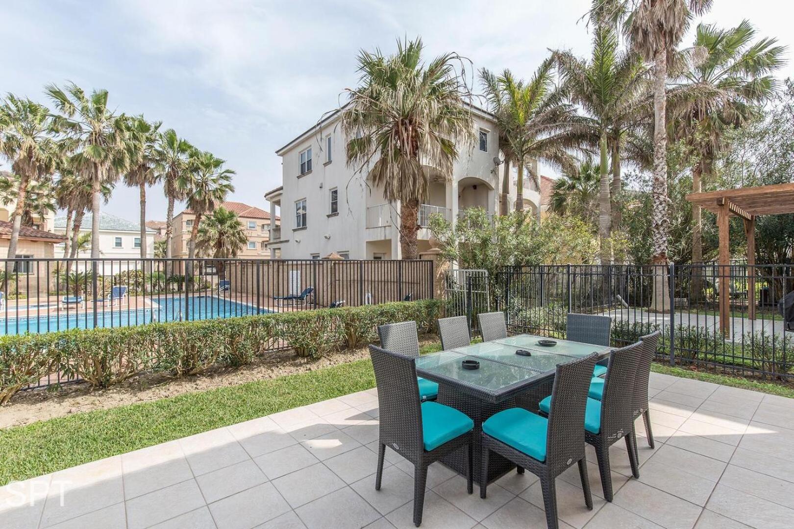 Big Private Luxury Home in Beach Gated Community