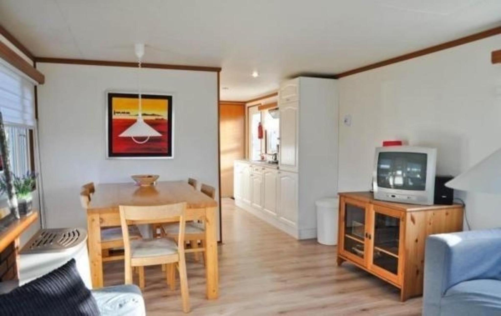 Strandnahes Chalet Mit Überdachter Veranda