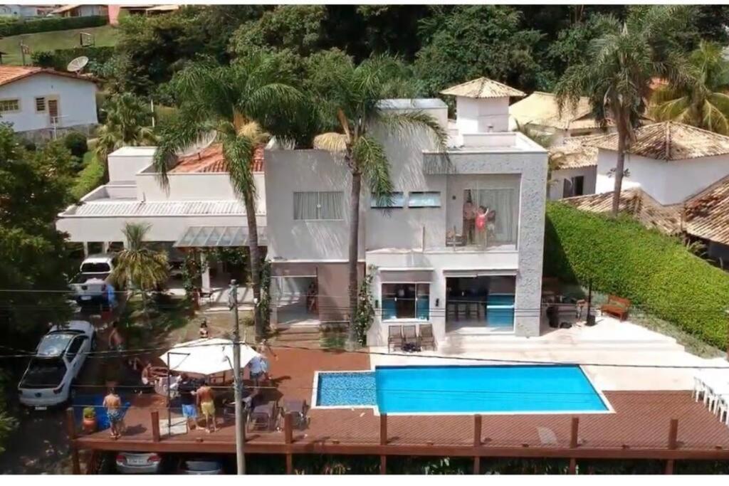 Casa escarpas do lago 7 suítes