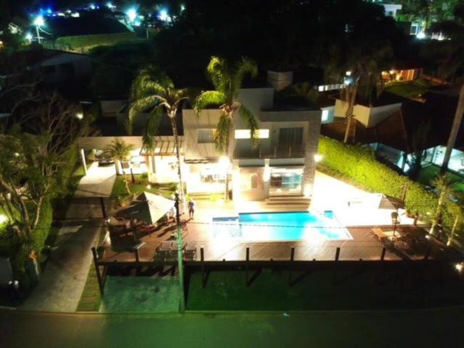 Casa escarpas do lago 7 suítes