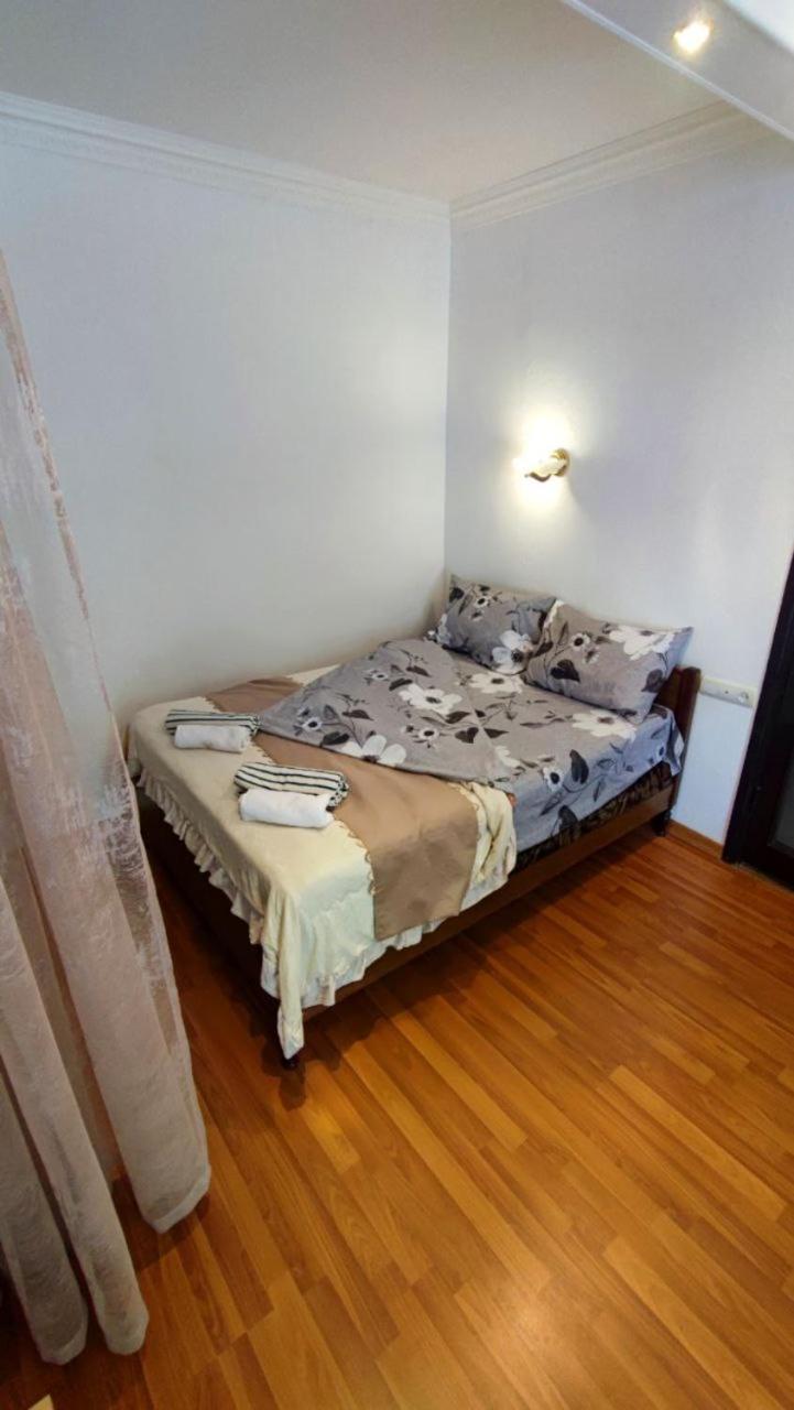 Apartments on Sayat-Nova 14