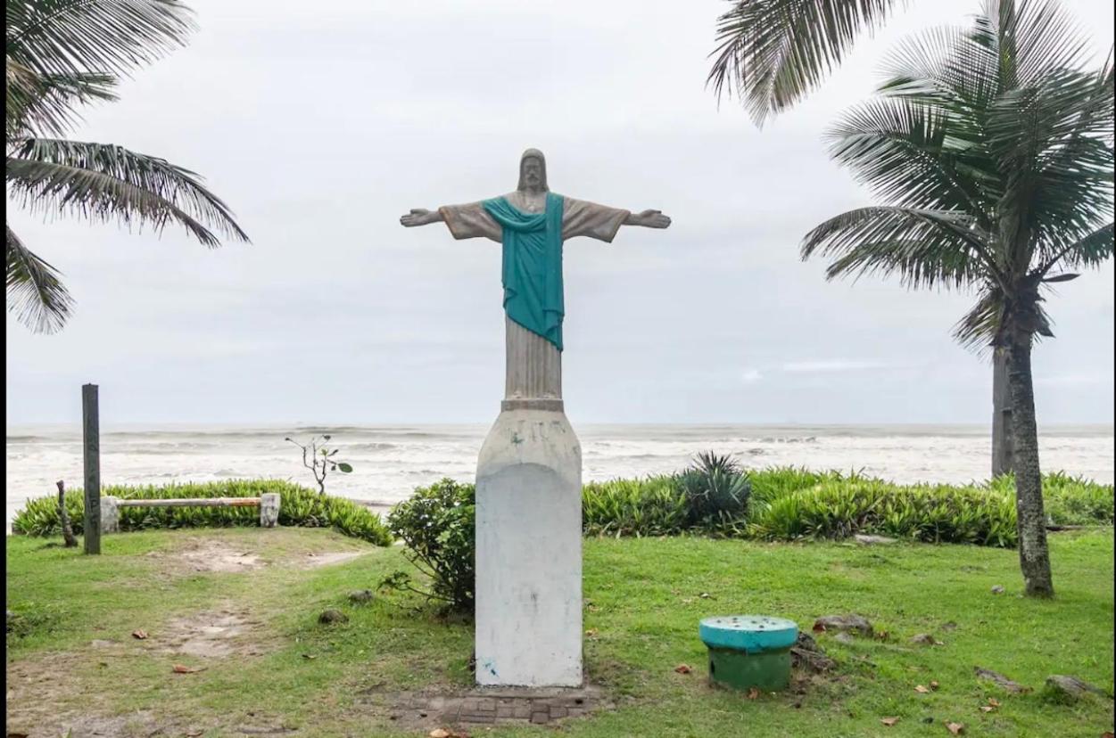 Casa com Piscina Itanhaem (Próximo Praia)