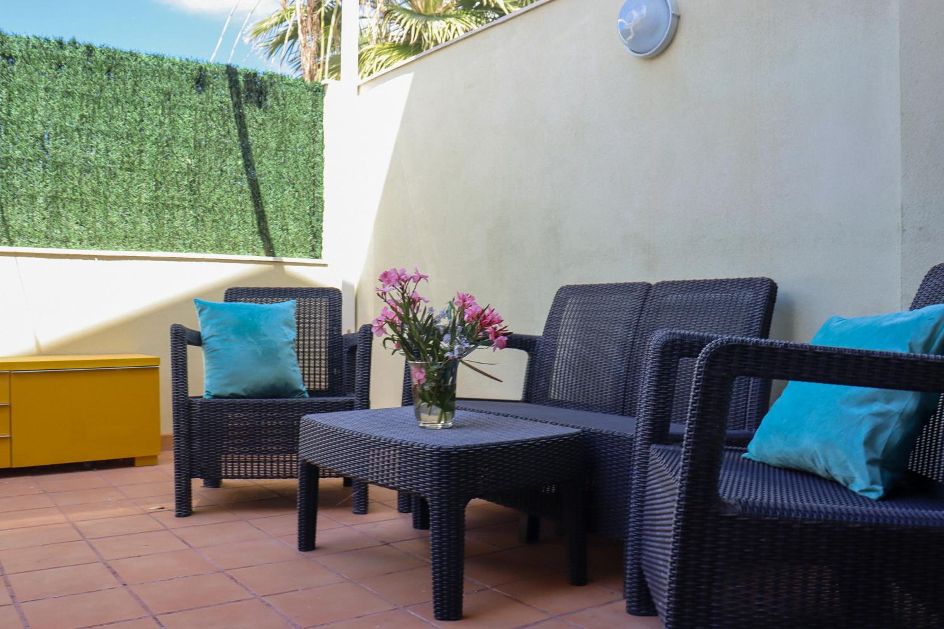 Cozy Villa Oasis Vista Mare
