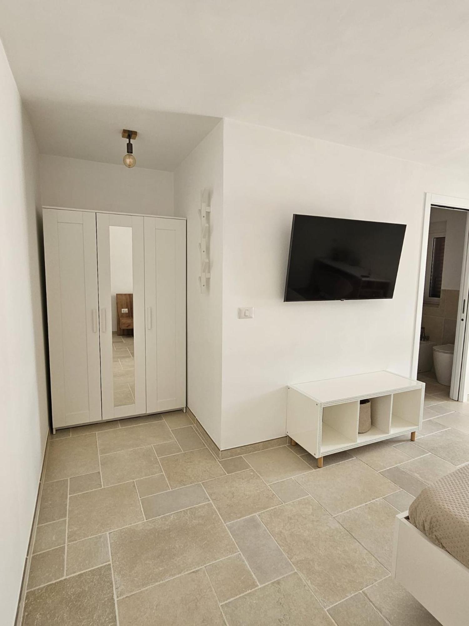 Le Carrube Rooms