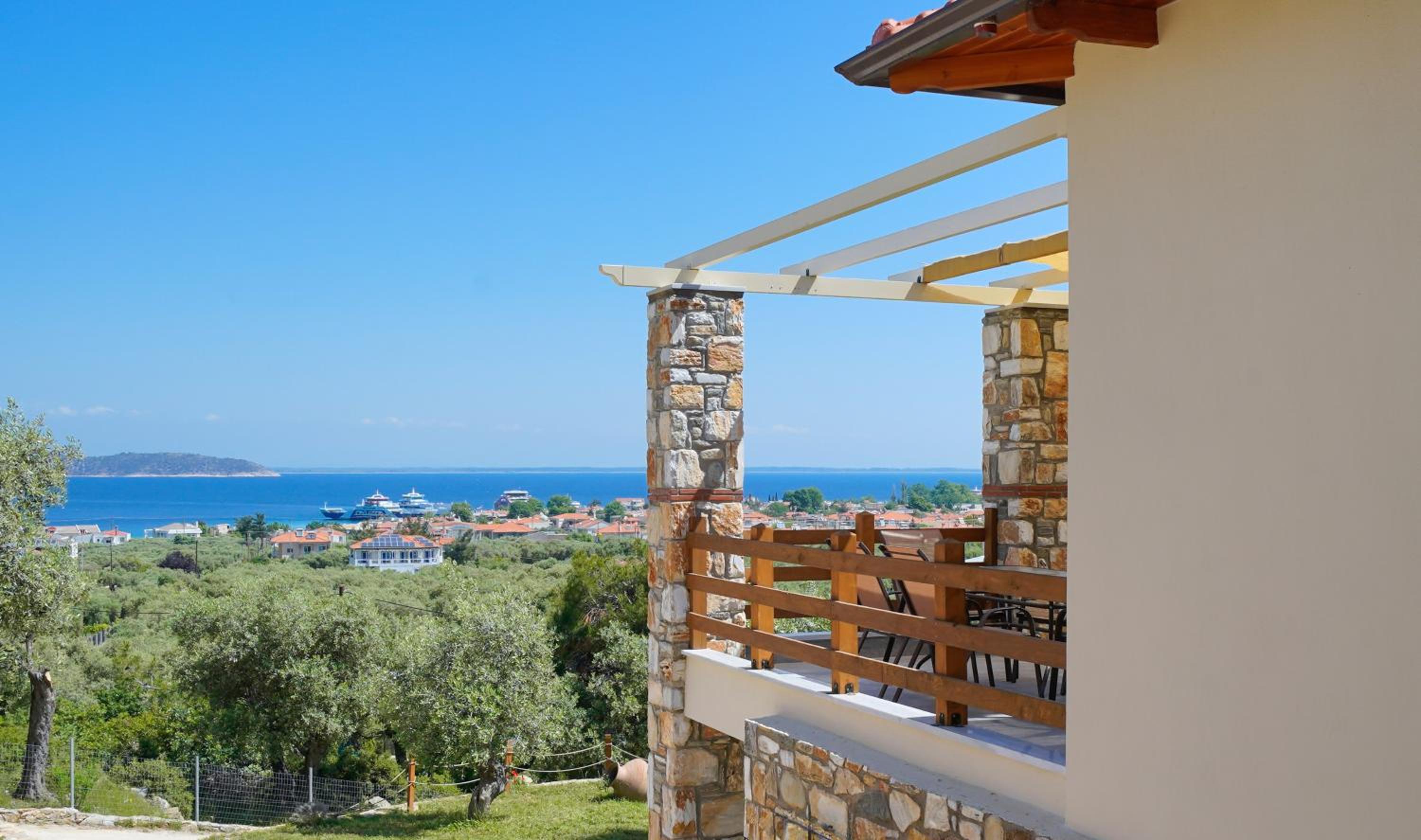 Helicon Luxury Villas