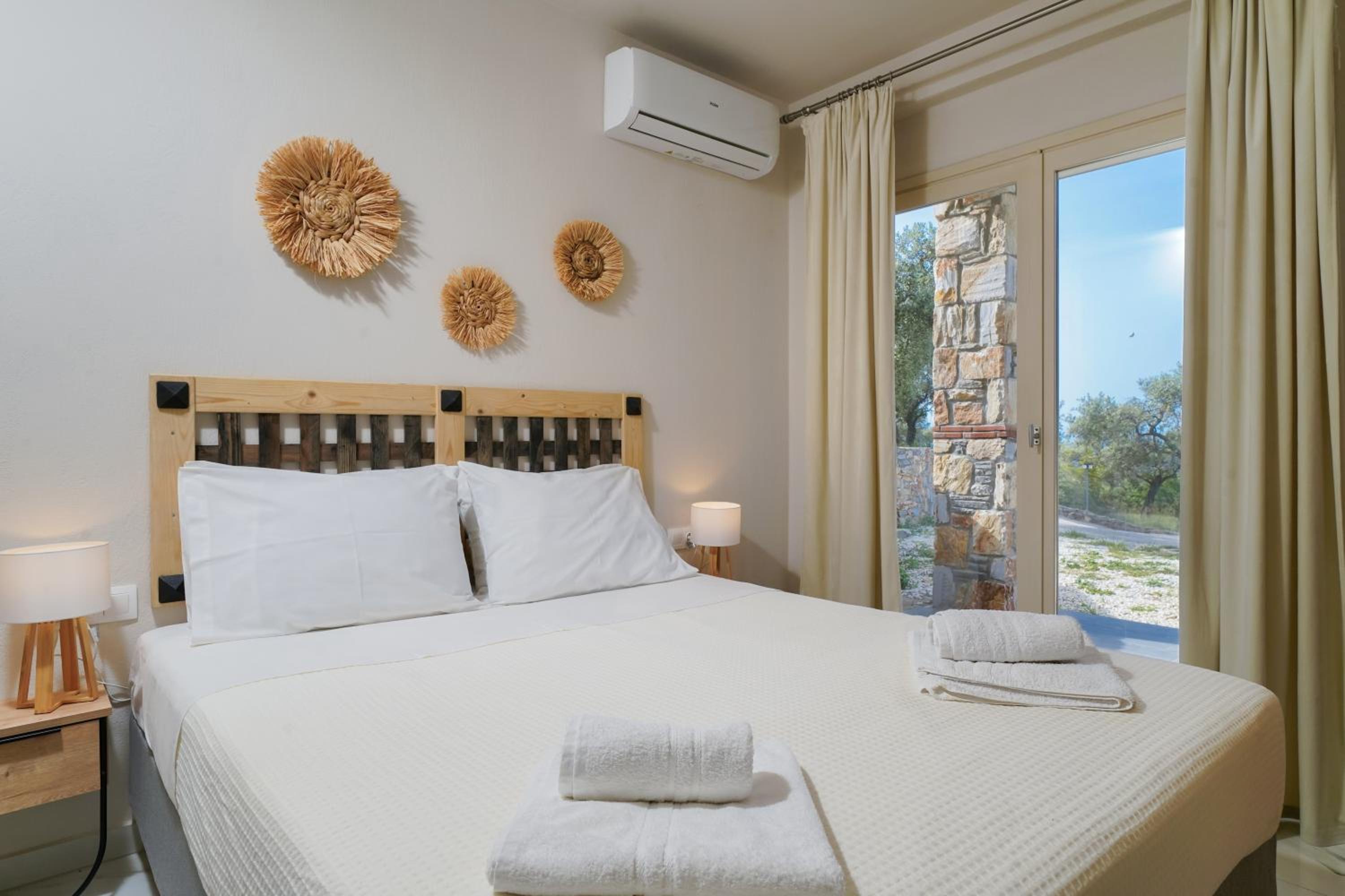 Helicon Luxury Villas