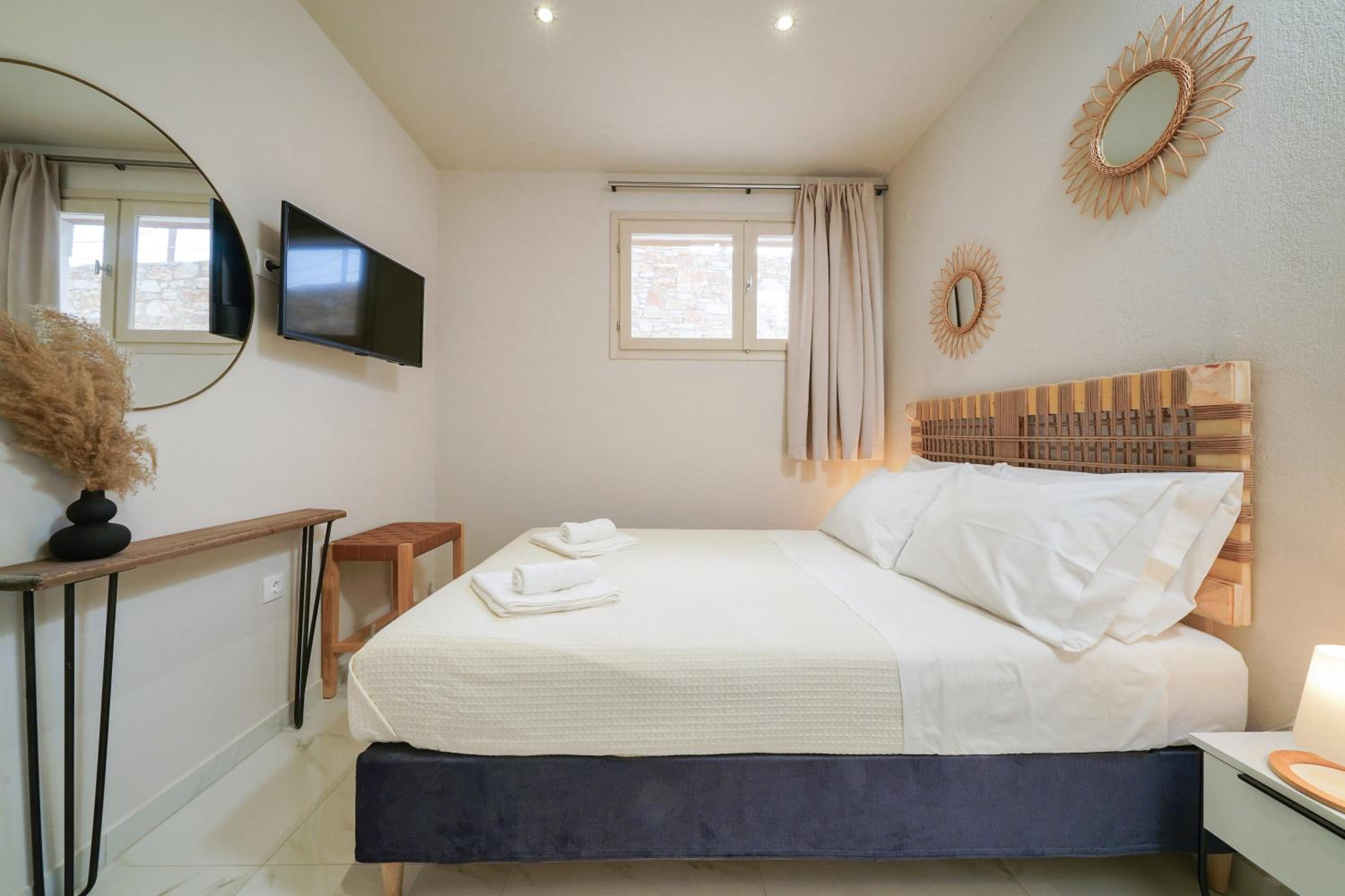 Helicon Luxury Villas
