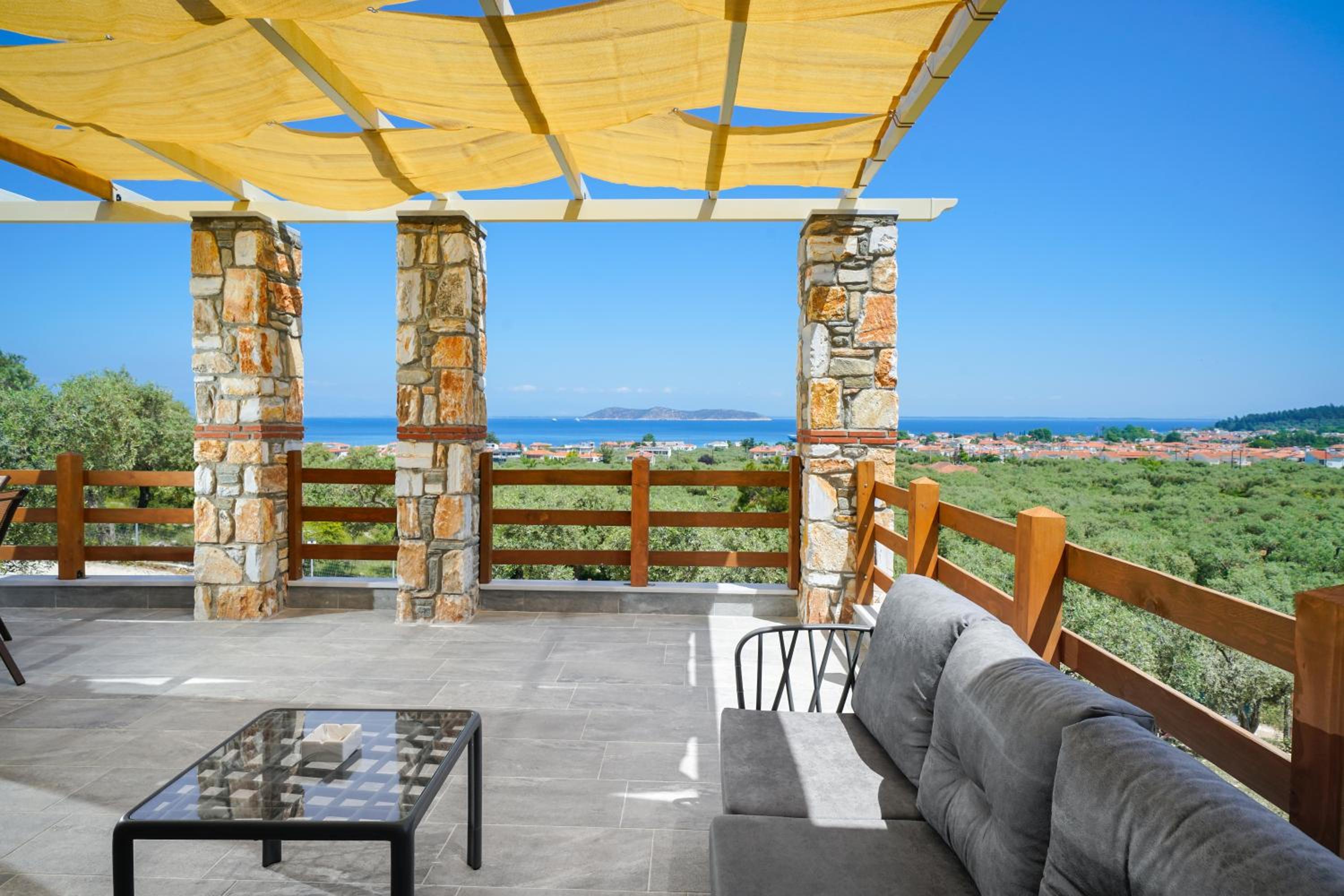 Helicon Luxury Villas