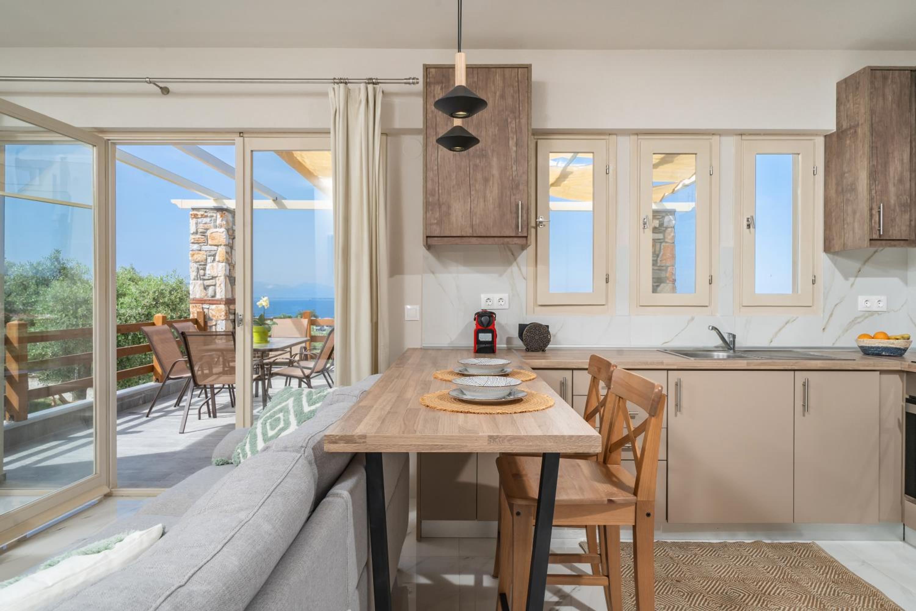 Helicon Luxury Villas