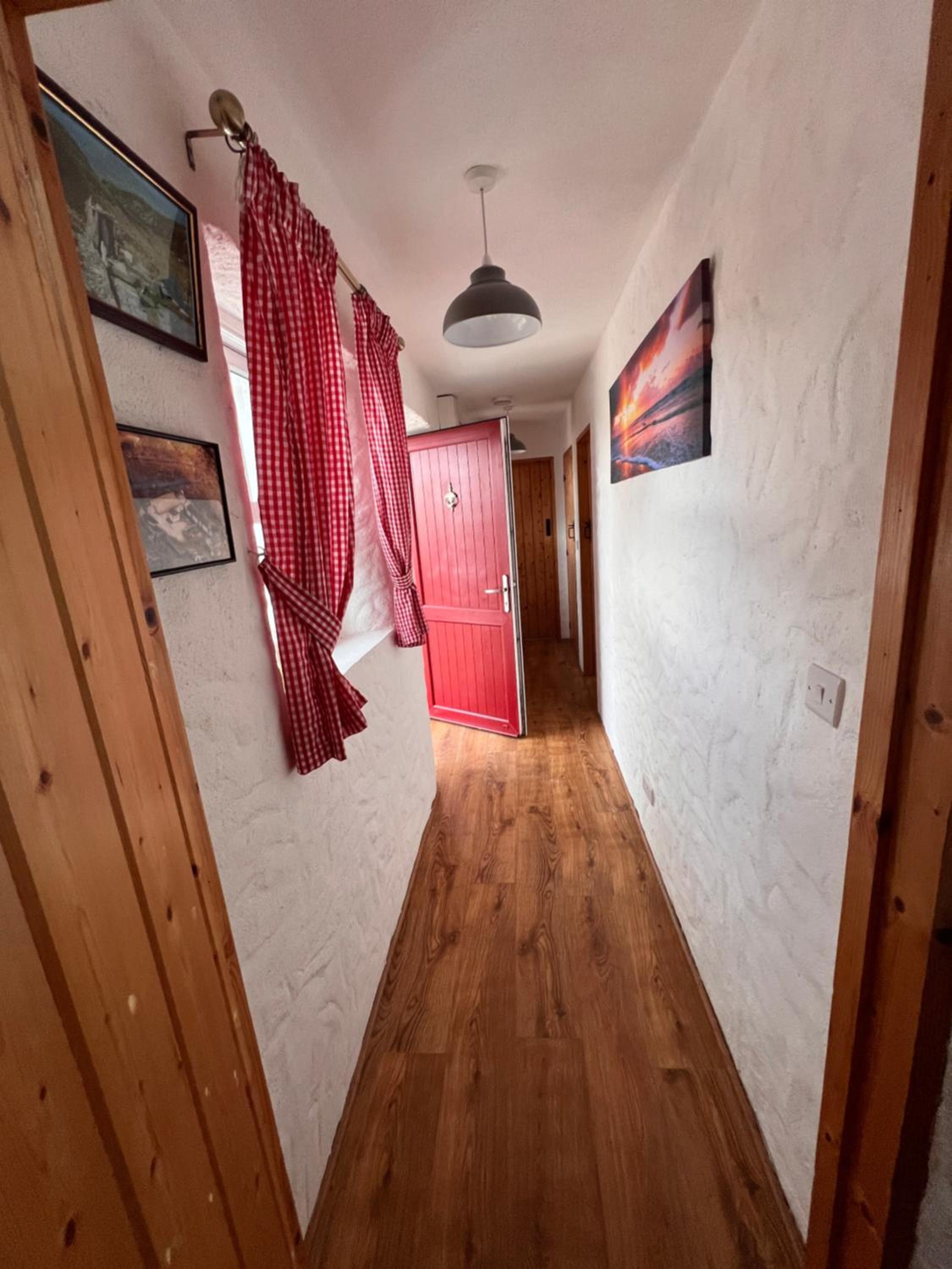 Mia's Self Catering Holiday Cottage Donegal - Property Image 20