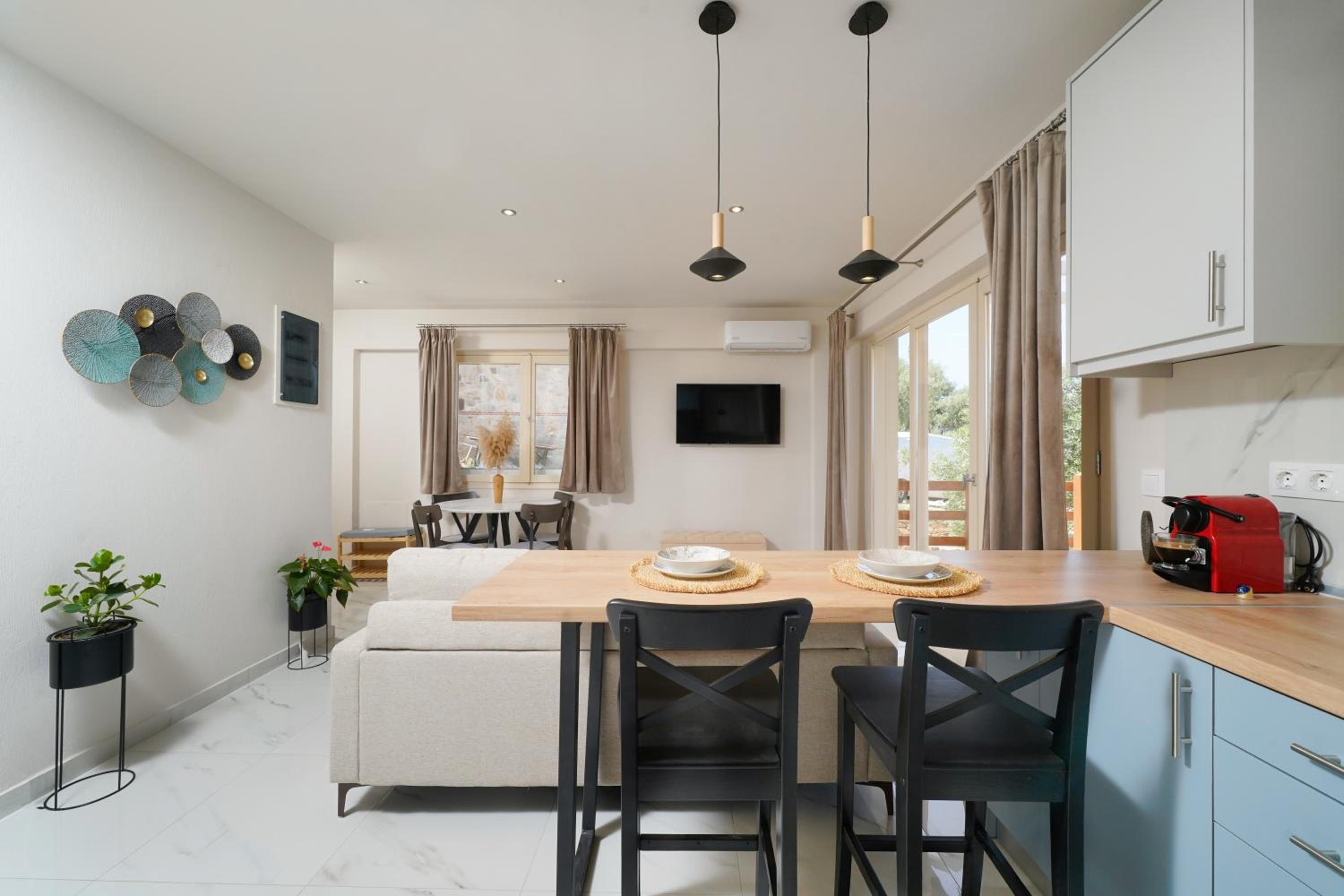 Helicon Luxury Villas