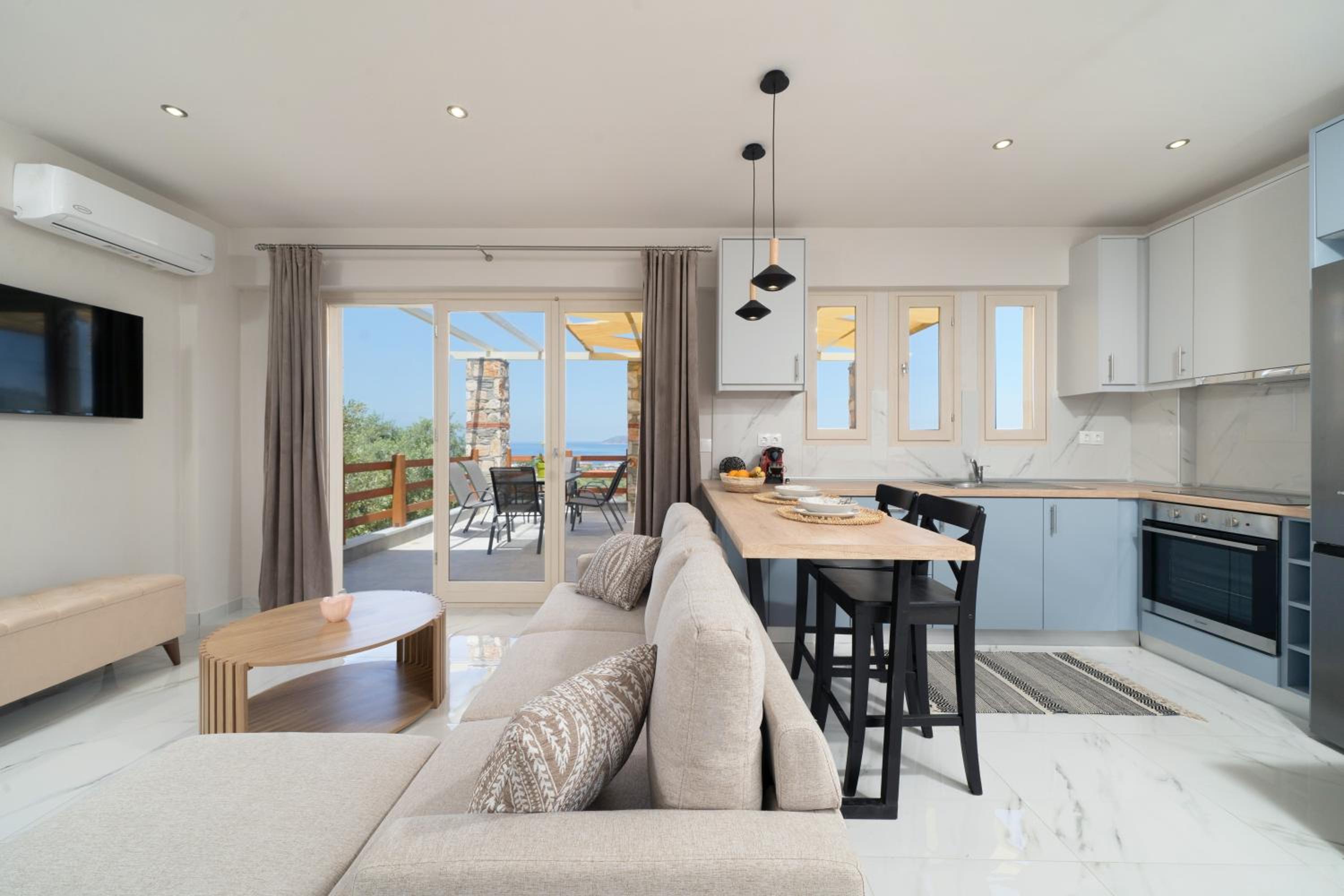 Helicon Luxury Villas