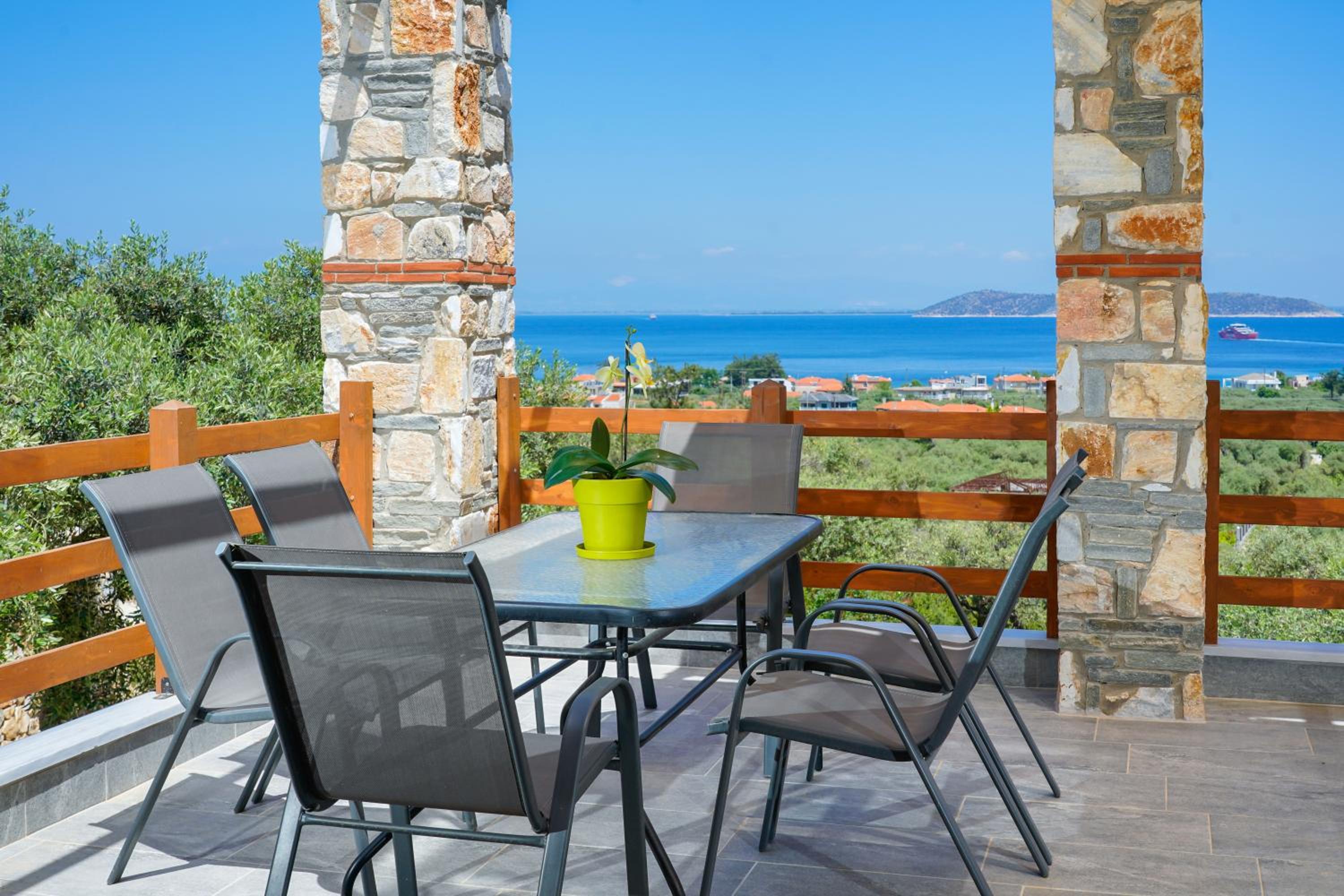 Helicon Luxury Villas