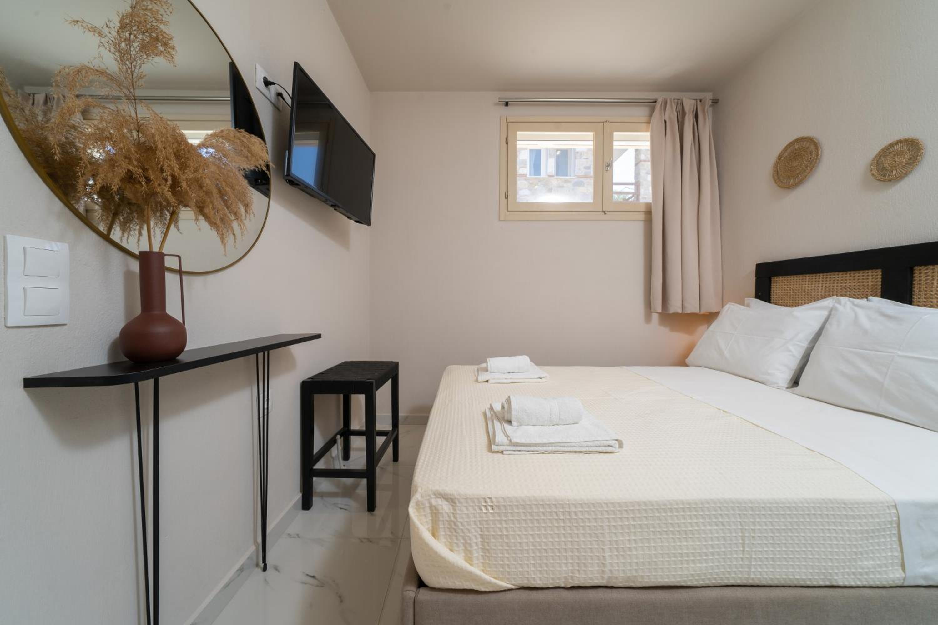 Helicon Luxury Villas