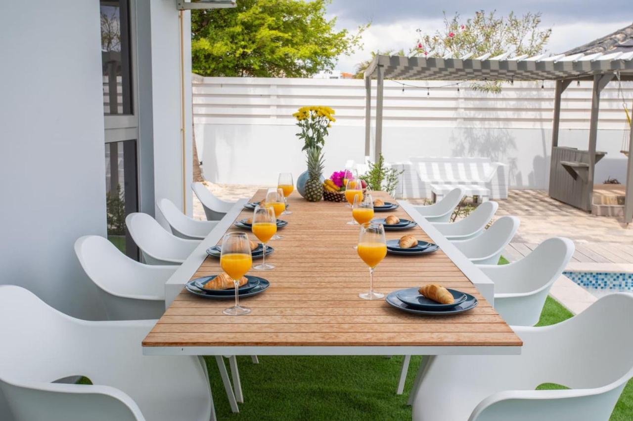 Luxe villa met twee zwembaden