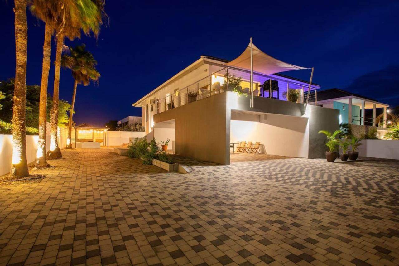 Luxe villa met twee zwembaden