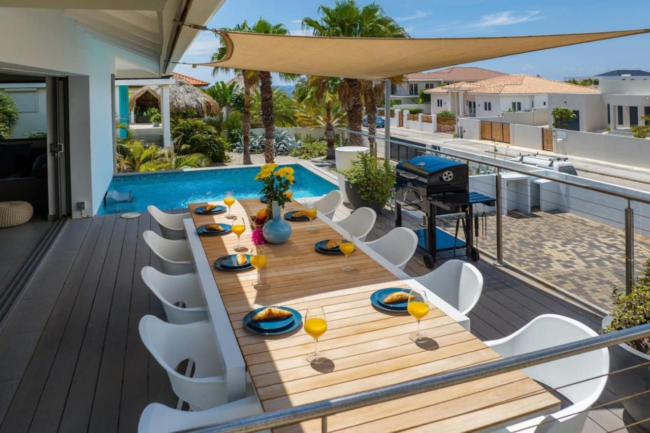 Luxe villa met twee zwembaden