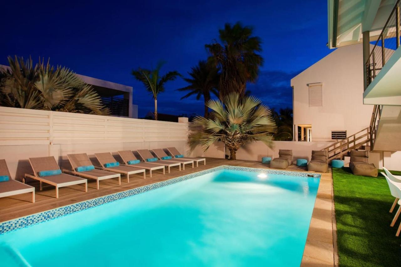 Luxe villa met twee zwembaden