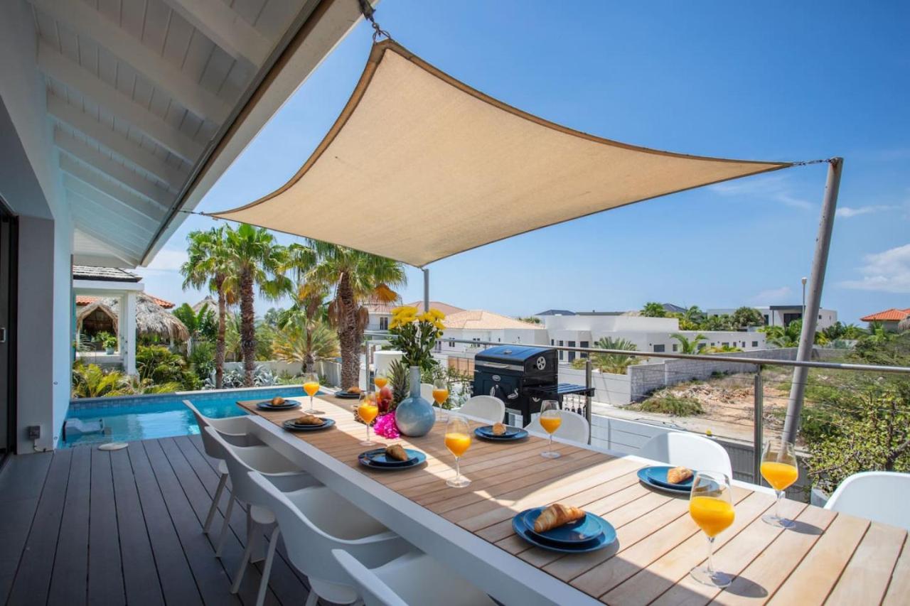 Luxe villa met twee zwembaden