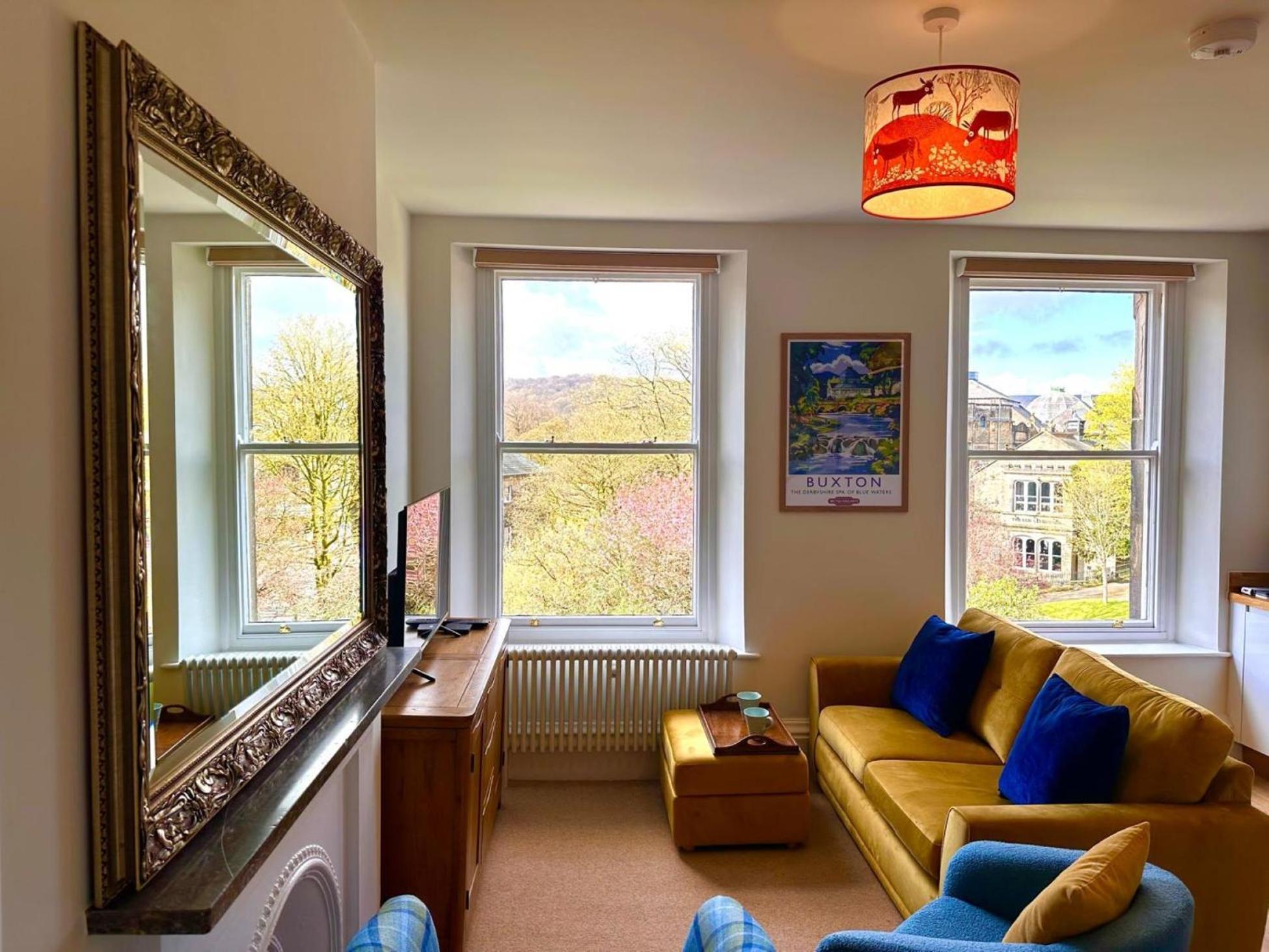 Opera View by Together Travel - Stylish 2-Bedroom Apartment view 2