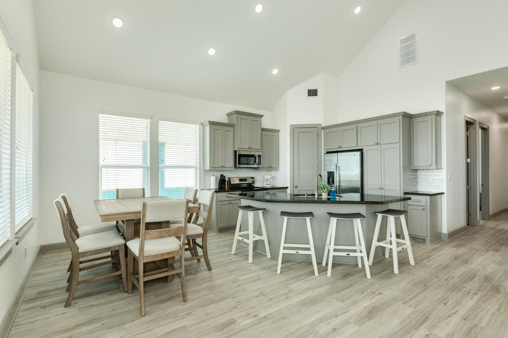 Beachfront Family Pet Friendly view 4