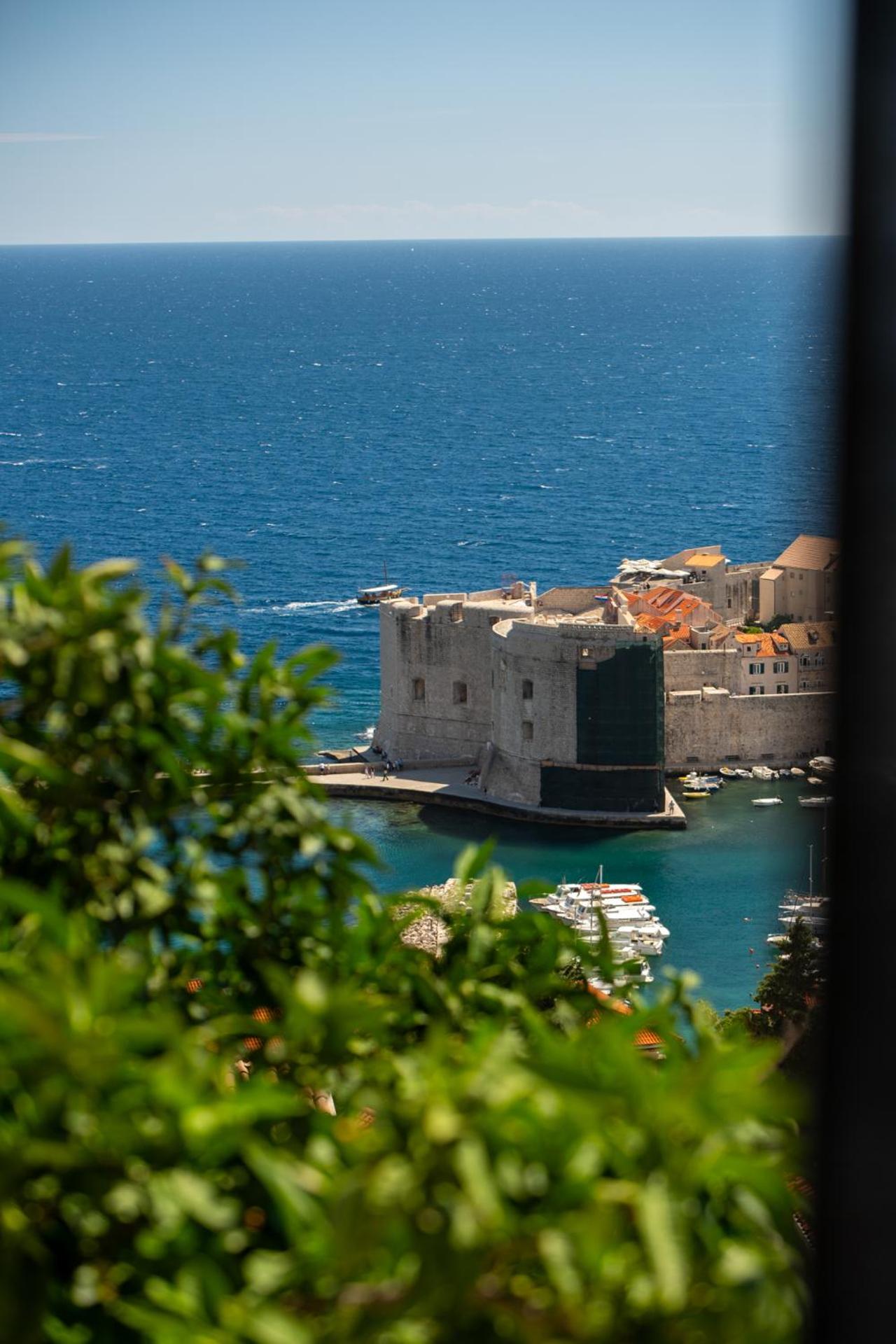 OLD CITY VIEWPOINT by DubrovnikView