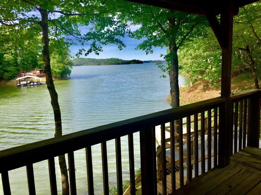 Iris 1 BR Studio on Smoky Mountain Lake view 4
