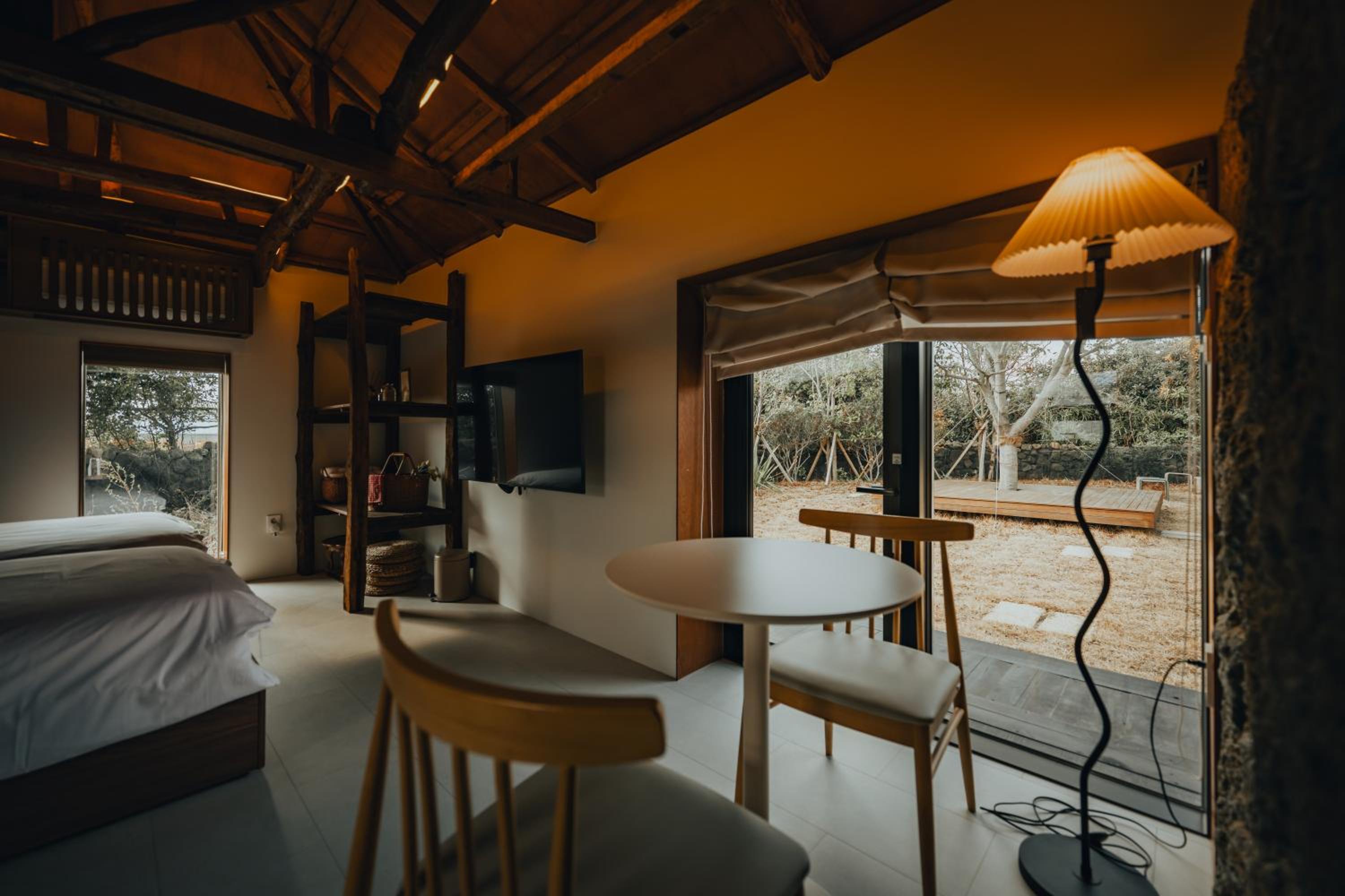 Dazayo Gosan Dodle House view 3