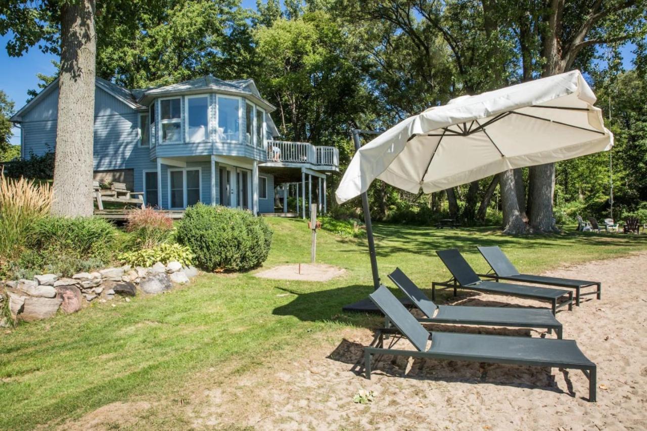 Waupoos Beach Commons House and Chalet