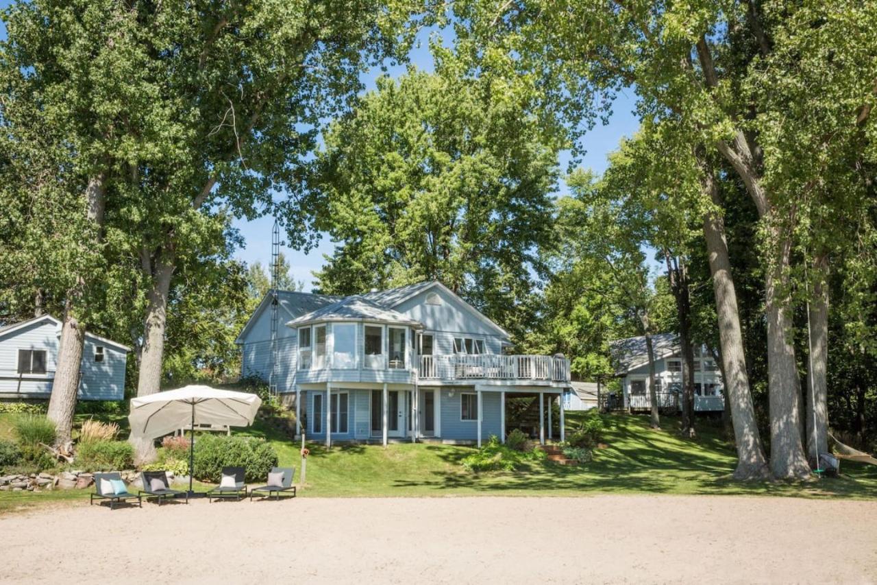 Waupoos Beach Commons House and Chalet