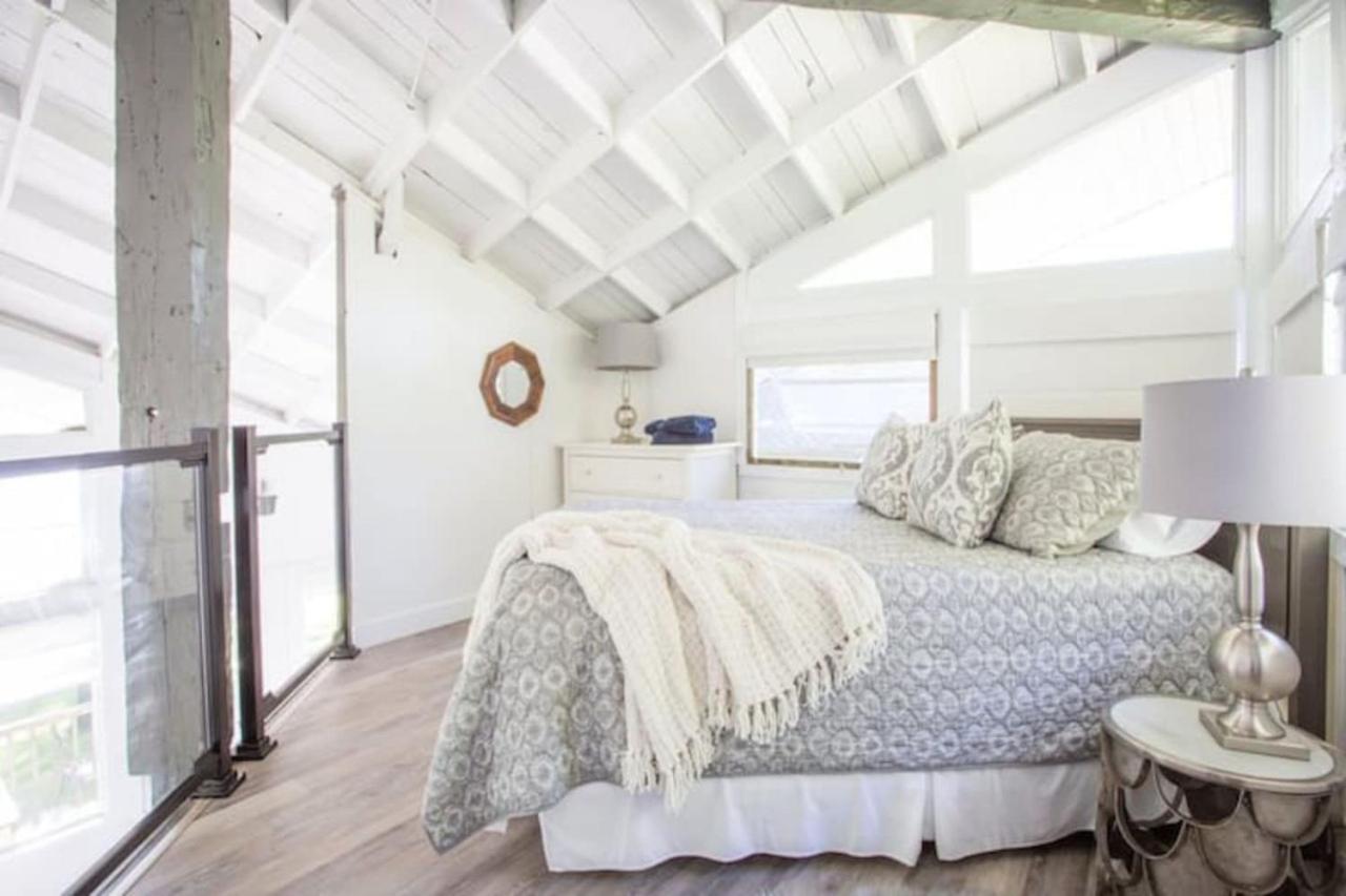 Waupoos Beach Commons House and Chalet