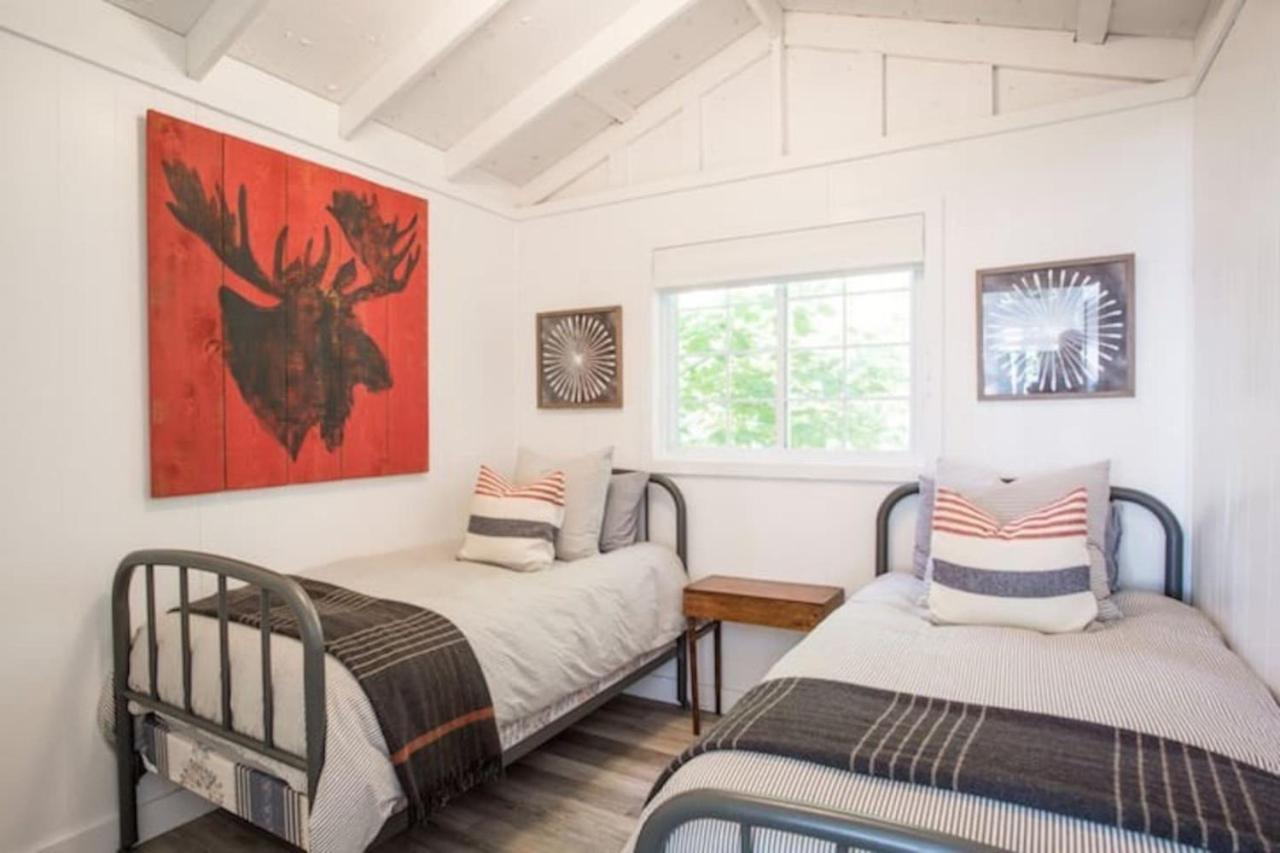 Waupoos Beach Commons House and Chalet