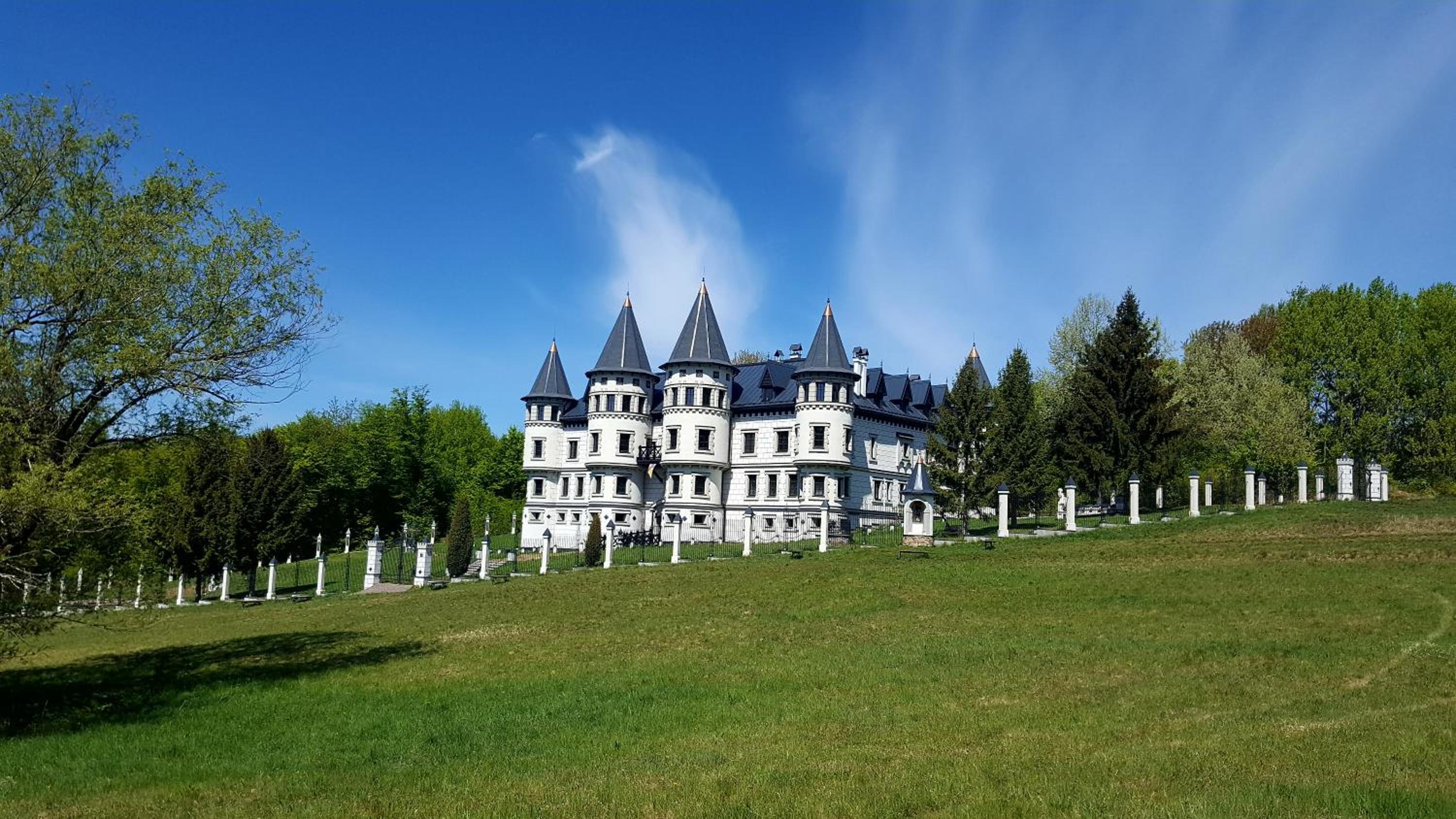Zelený dom pri potoku