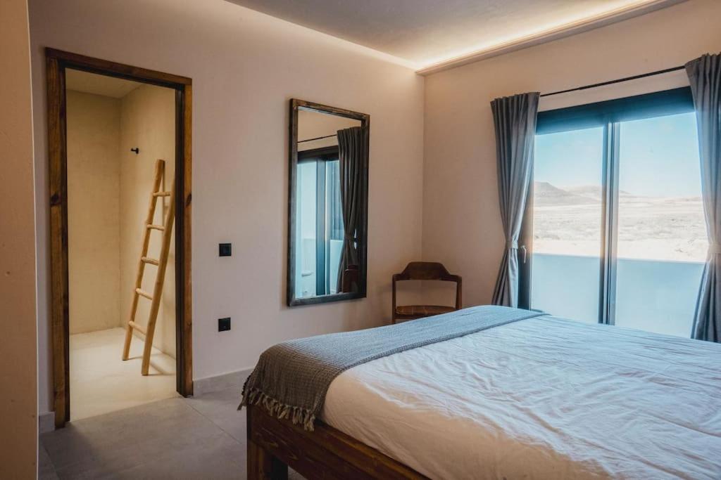Villa Seaweeds
