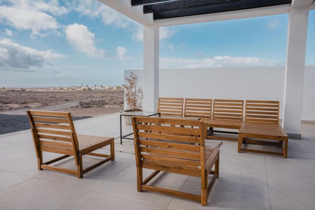 Villa Seaweeds
