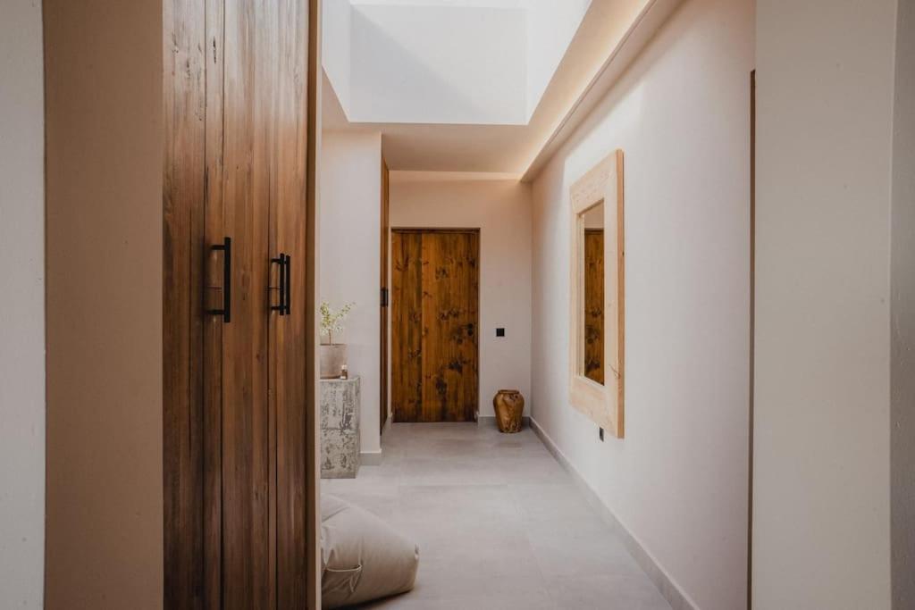 Villa Seaweeds
