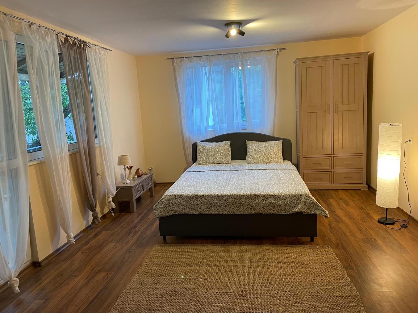 A charming and peaceful summer villa 400m from the sea