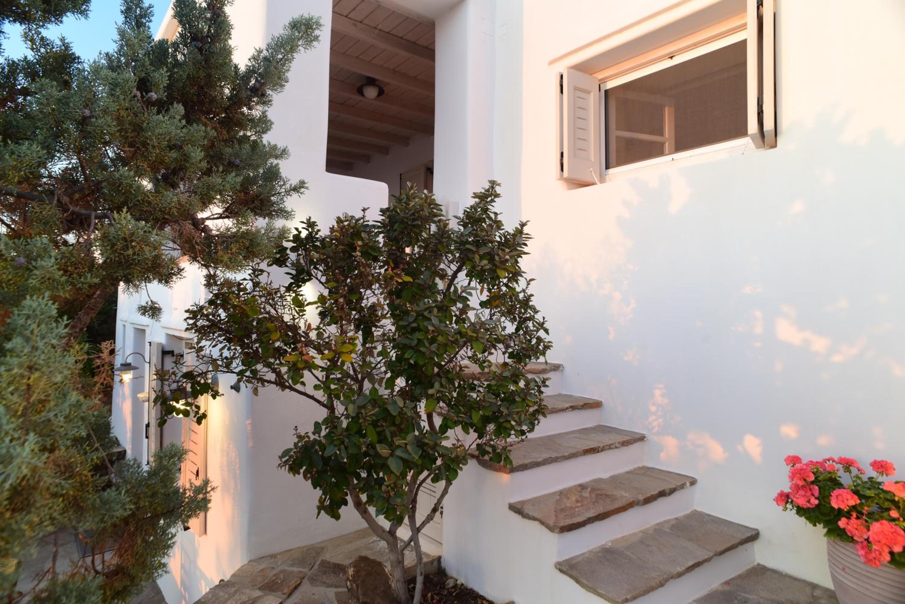 Paradise Pirgaki Naxos